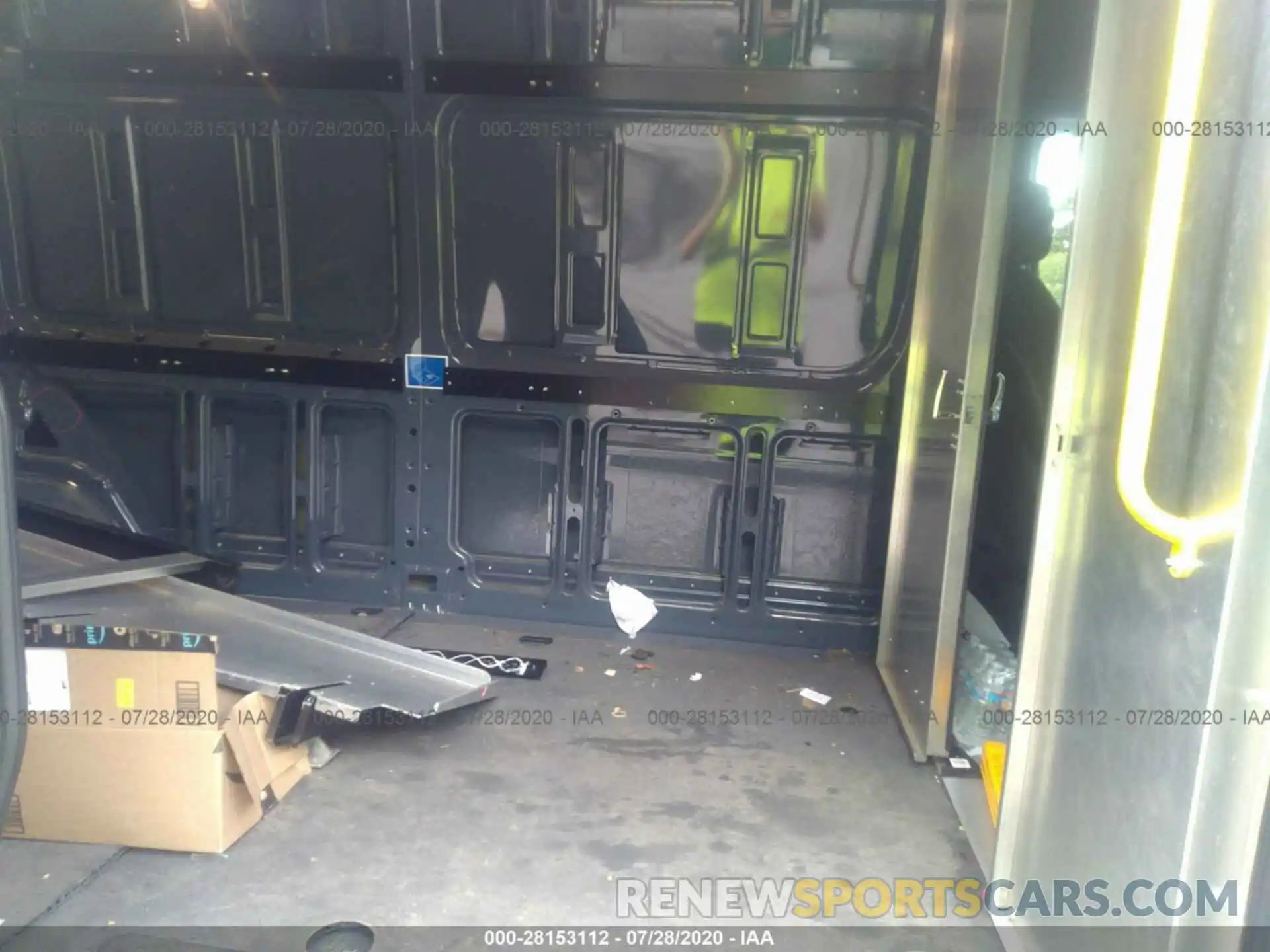 8 Photograph of a damaged car WD4PF1CDXKP136315 MERCEDES-BENZ SPRINTER VAN 2019