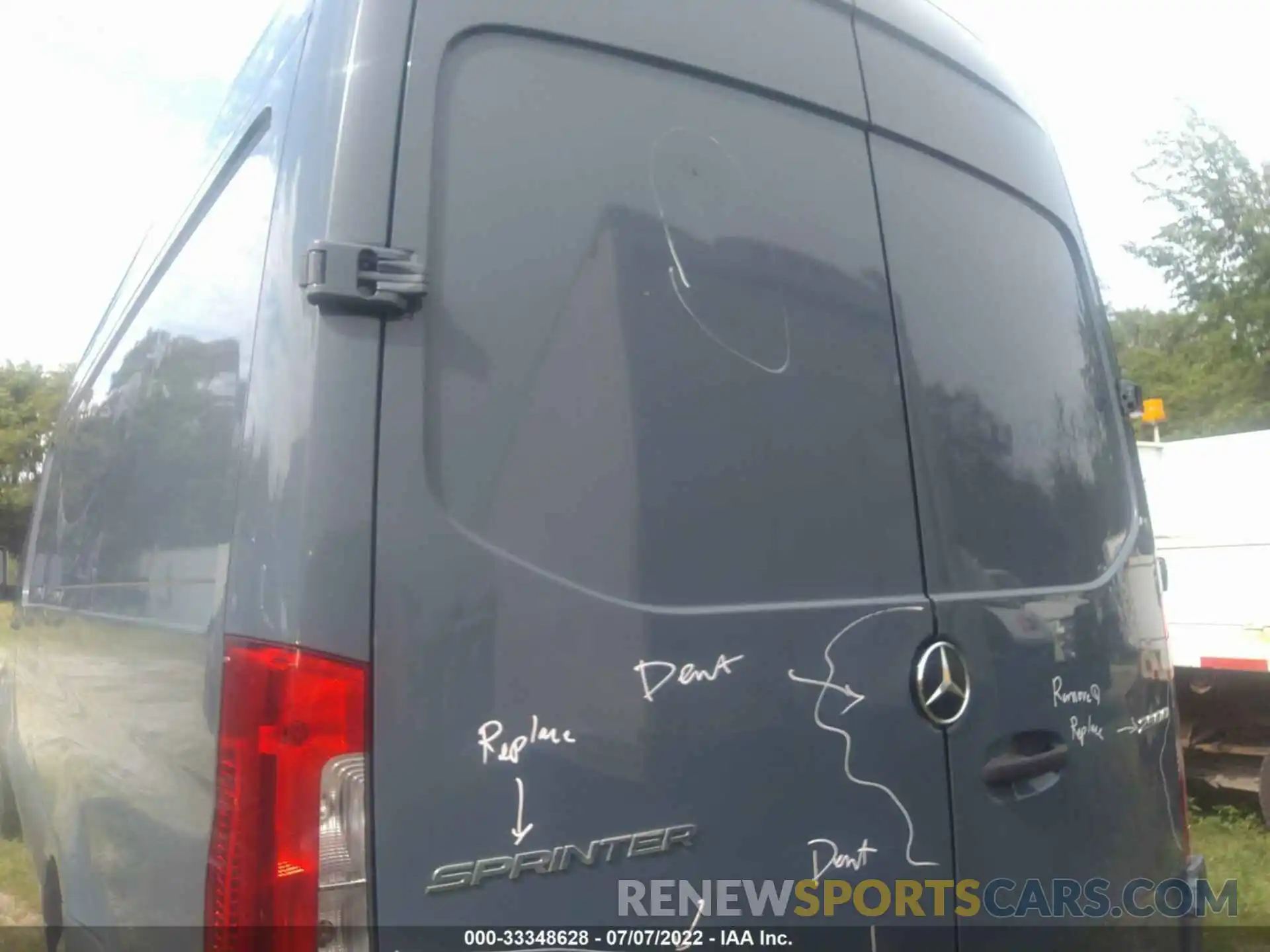 8 Photograph of a damaged car WD4PF1CDXKP146732 MERCEDES-BENZ SPRINTER VAN 2019