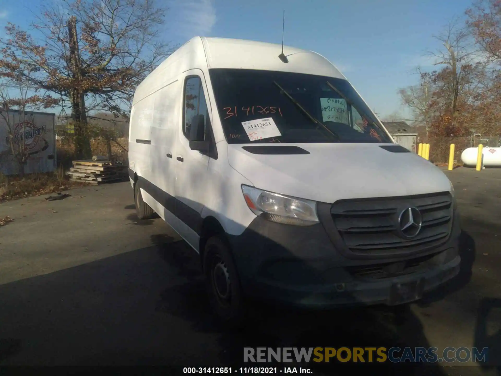 1 Photograph of a damaged car WD4PF1ED1KT008128 MERCEDES-BENZ SPRINTER VAN 2019