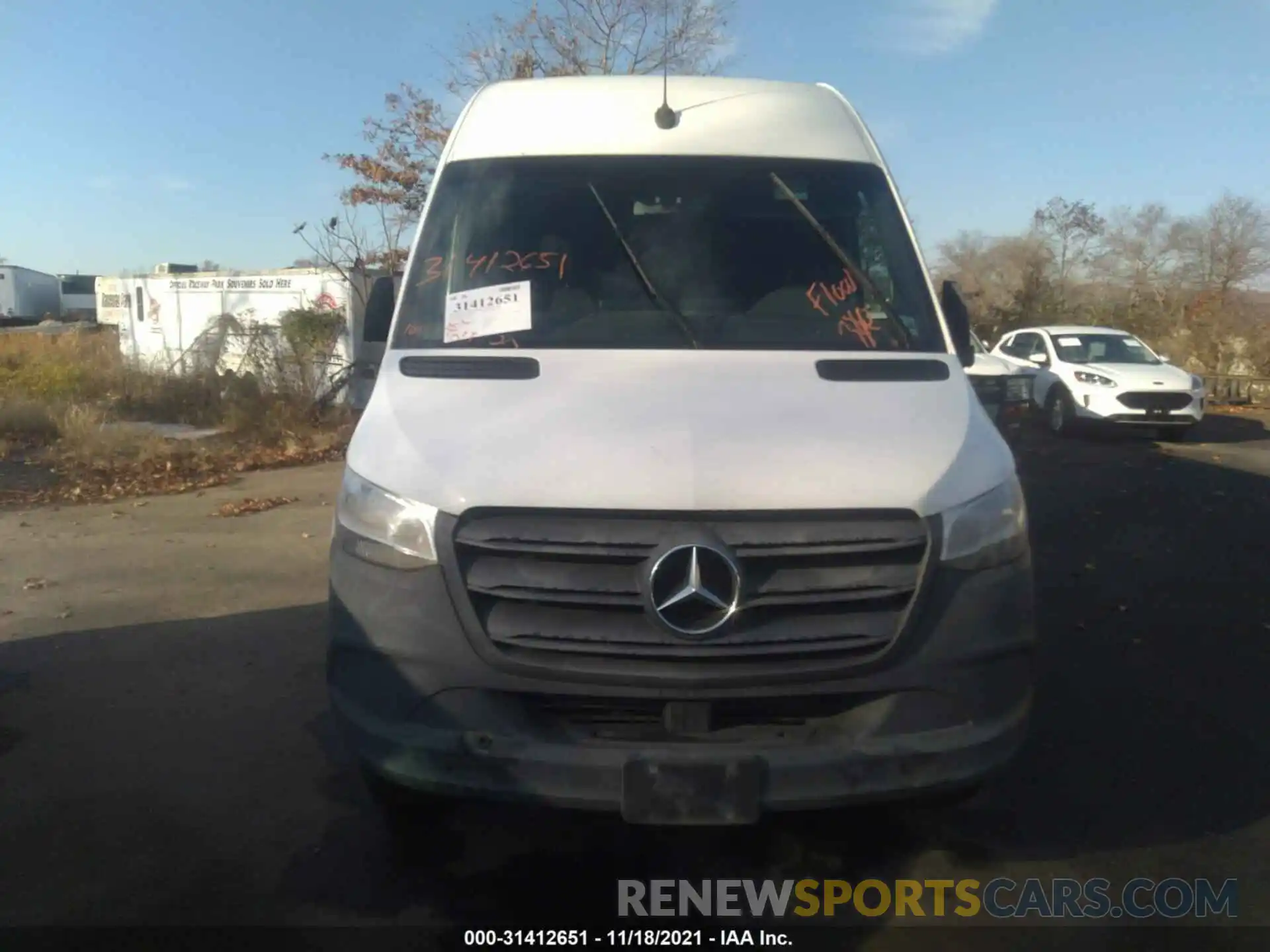 6 Photograph of a damaged car WD4PF1ED1KT008128 MERCEDES-BENZ SPRINTER VAN 2019