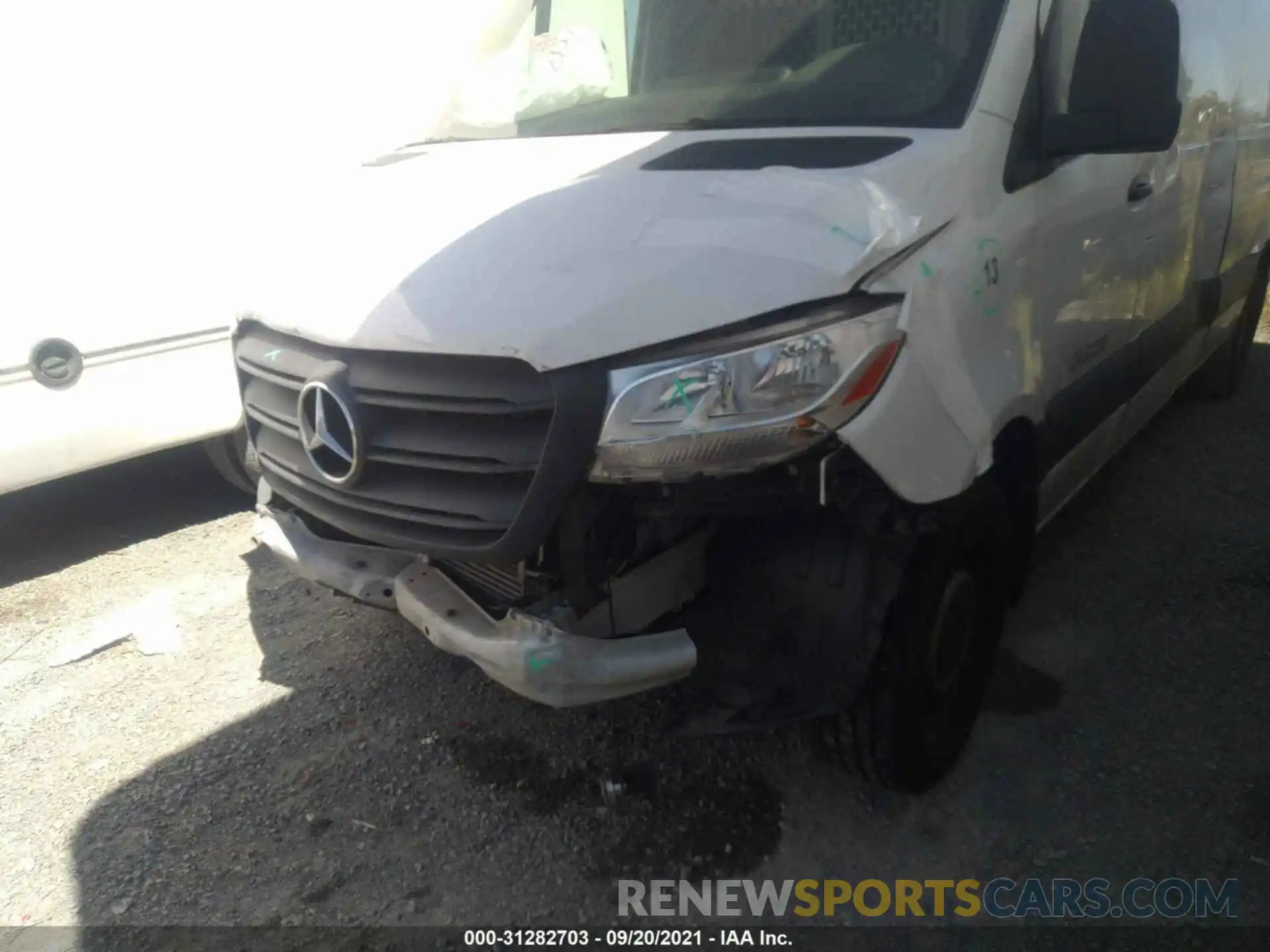 6 Photograph of a damaged car WD4PF1ED4KT013727 MERCEDES-BENZ SPRINTER VAN 2019