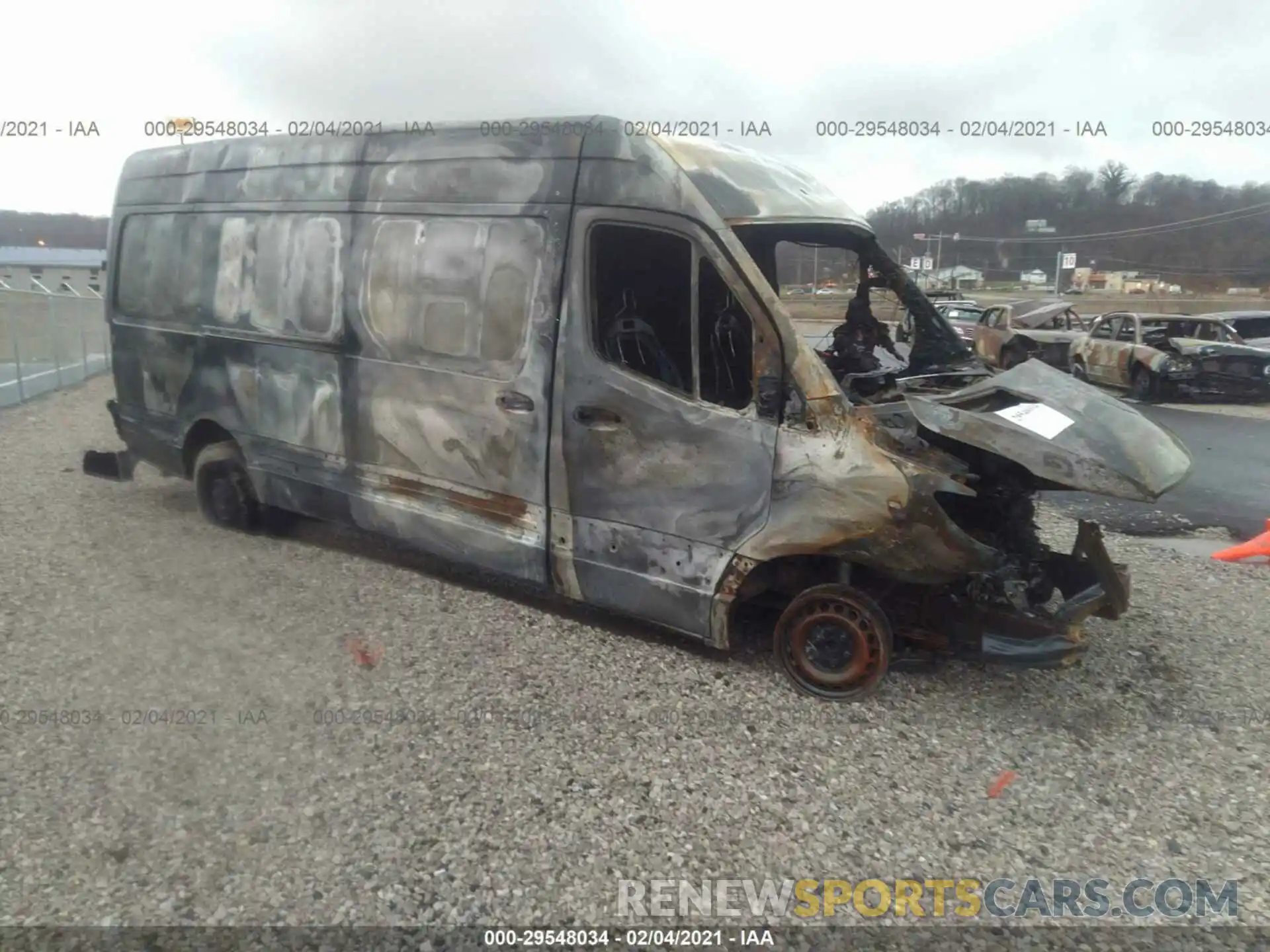 1 Фотография поврежденного автомобиля W1W40CHY2LT037202 MERCEDES-BENZ SPRINTER VAN 2020