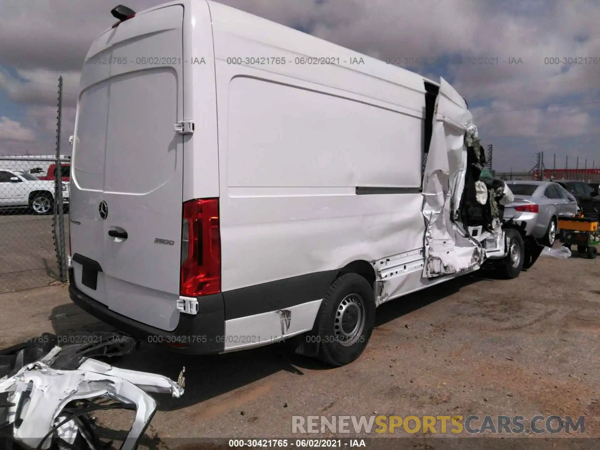 4 Photograph of a damaged car W1W4DCHY3LT039481 MERCEDES-BENZ SPRINTER VAN 2020