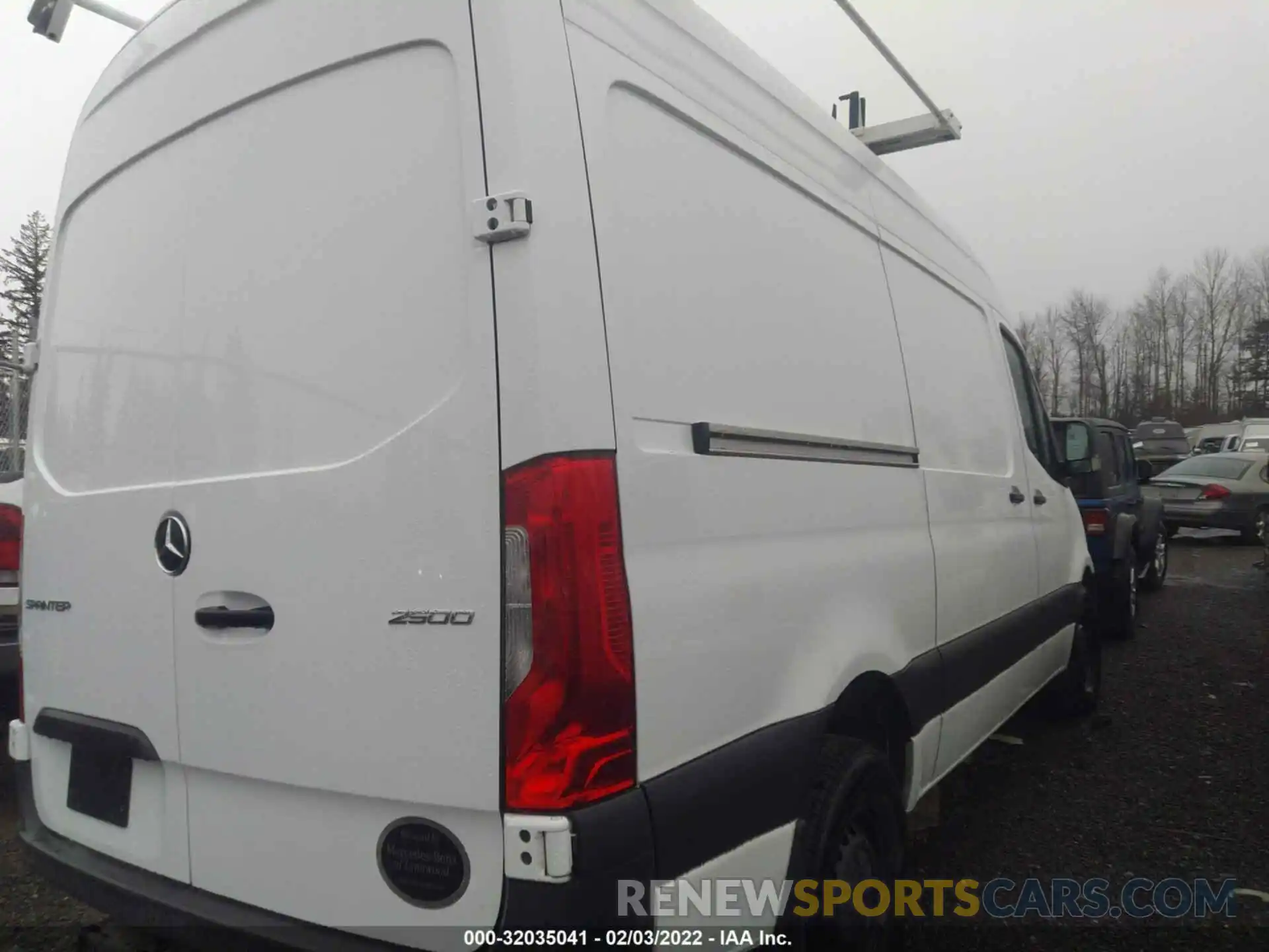 4 Photograph of a damaged car W1W4EBHY4LT028786 MERCEDES-BENZ SPRINTER VAN 2020