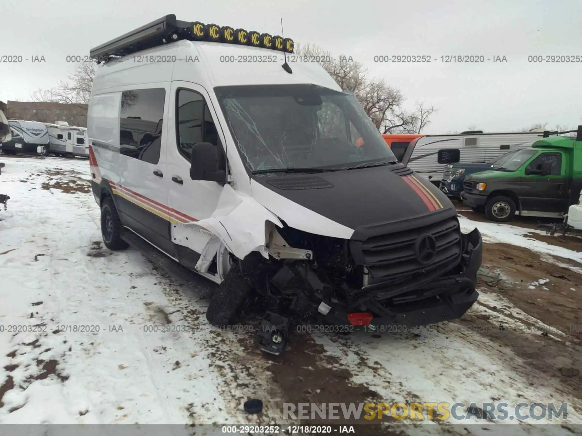 1 Фотография поврежденного автомобиля W1W4EBVYXLP208898 MERCEDES-BENZ SPRINTER VAN 2020