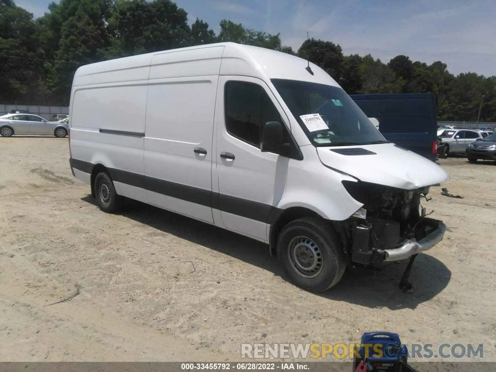 1 Фотография поврежденного автомобиля W1W4ECHY2LT031031 MERCEDES-BENZ SPRINTER VAN 2020