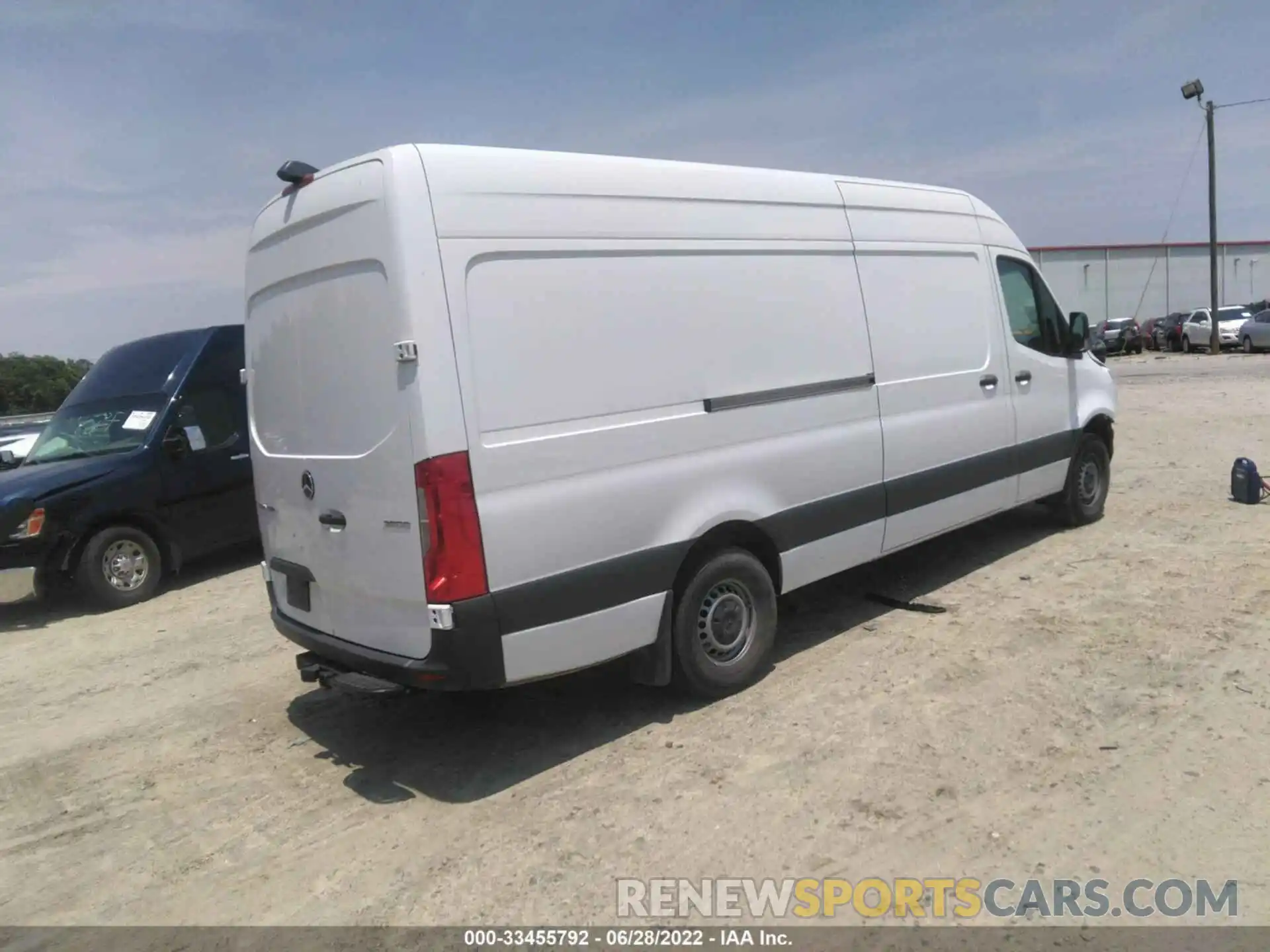 4 Фотография поврежденного автомобиля W1W4ECHY2LT031031 MERCEDES-BENZ SPRINTER VAN 2020