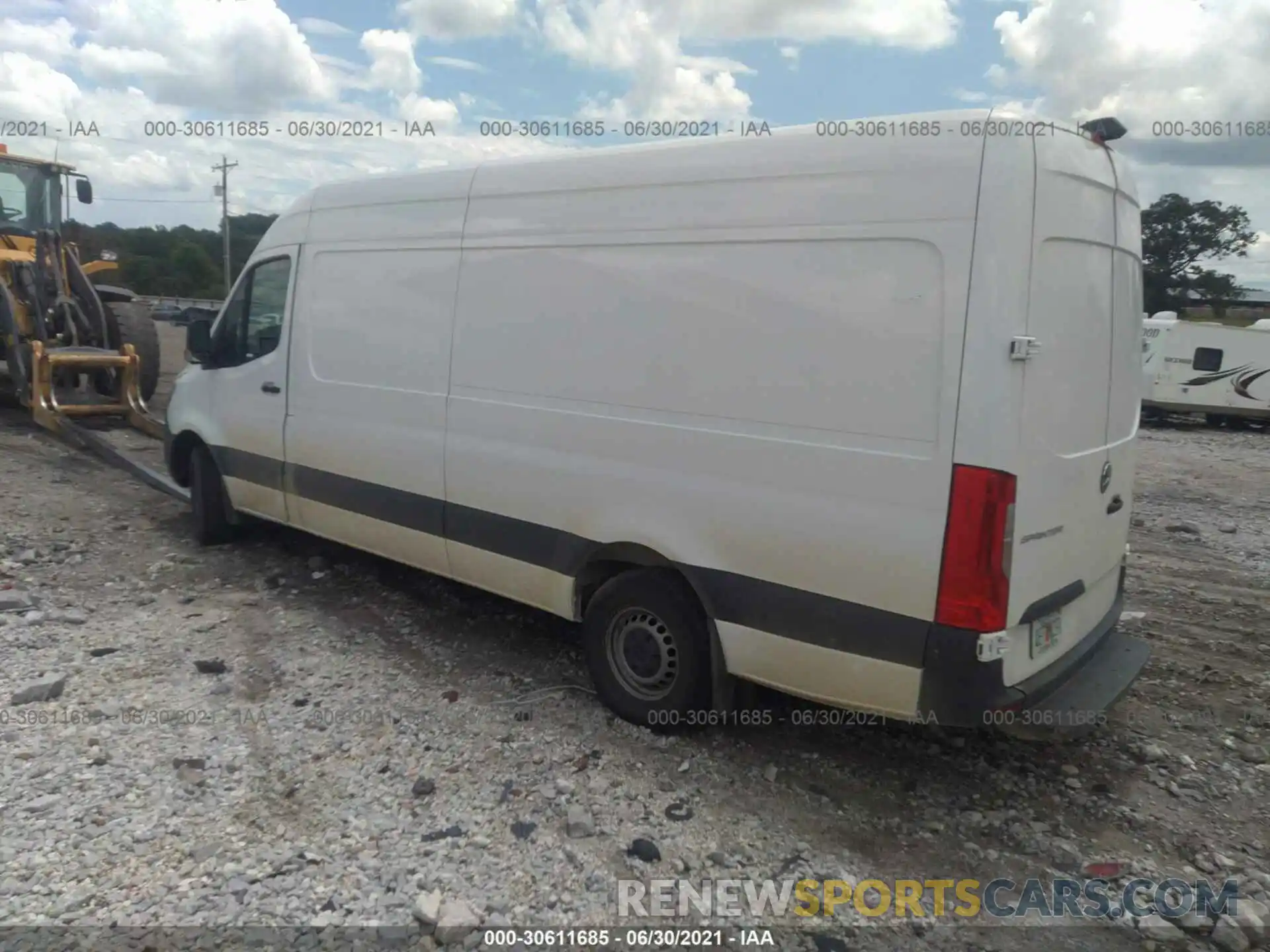 3 Фотография поврежденного автомобиля W1W4ECHY3LT035444 MERCEDES-BENZ SPRINTER VAN 2020