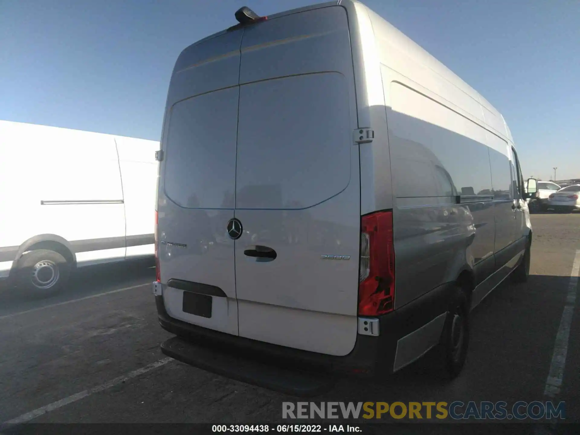 4 Фотография поврежденного автомобиля W1W4ECHY8LT024908 MERCEDES-BENZ SPRINTER VAN 2020