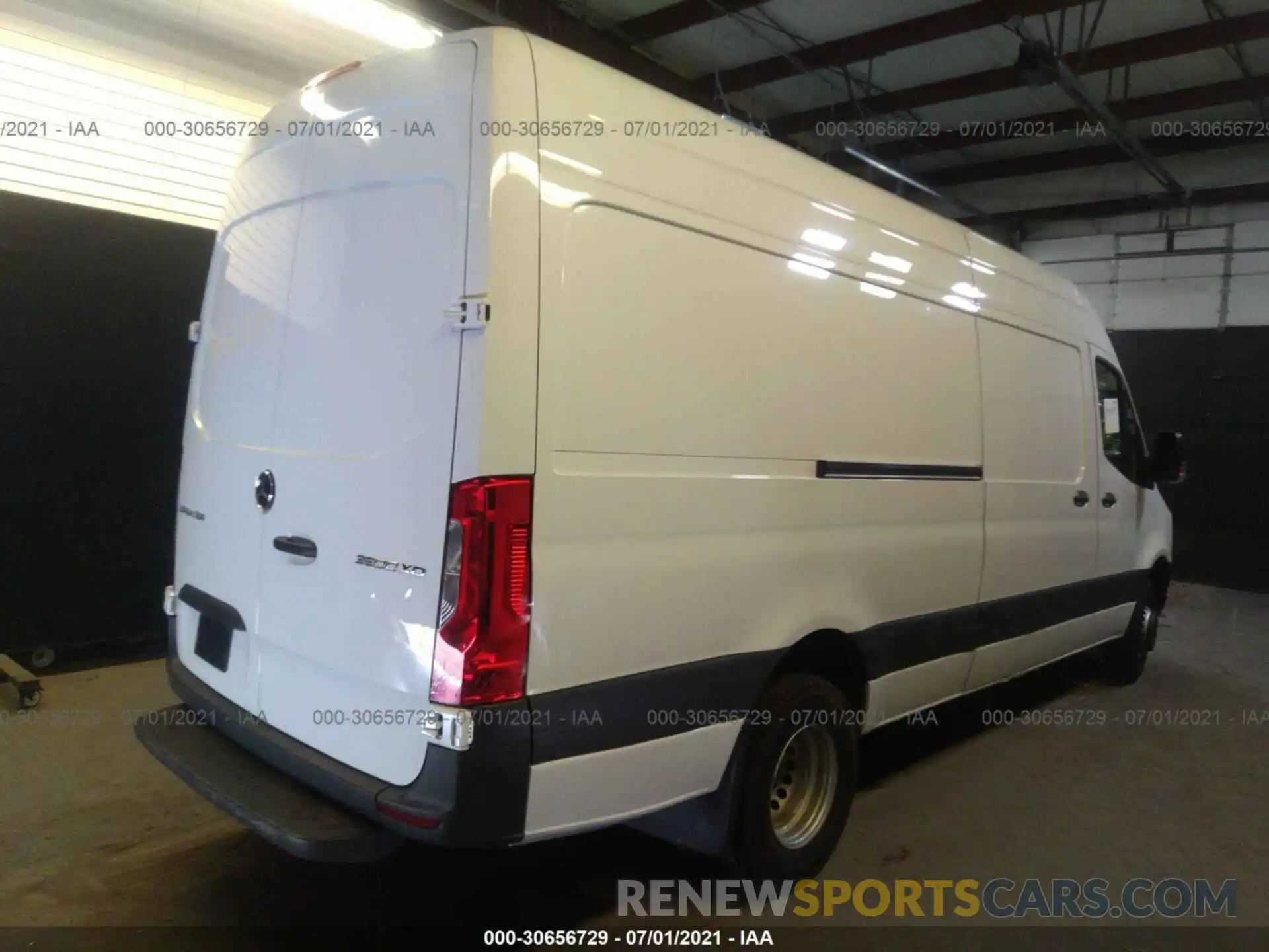 4 Photograph of a damaged car W1W8EC3Y4LP265110 MERCEDES-BENZ SPRINTER VAN 2020