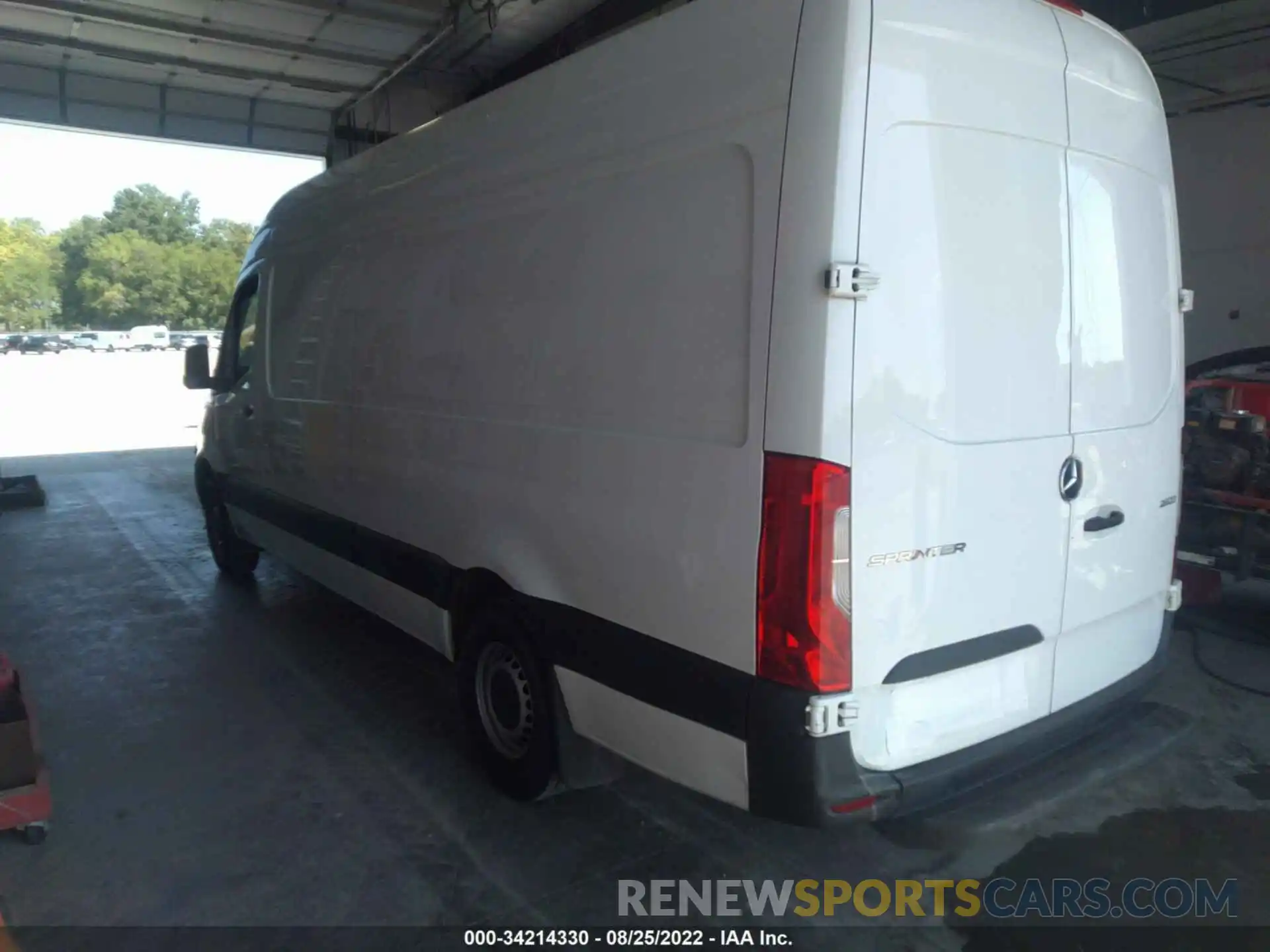 3 Фотография поврежденного автомобиля W1W40CHY0MT051553 MERCEDES-BENZ SPRINTER VAN 2021