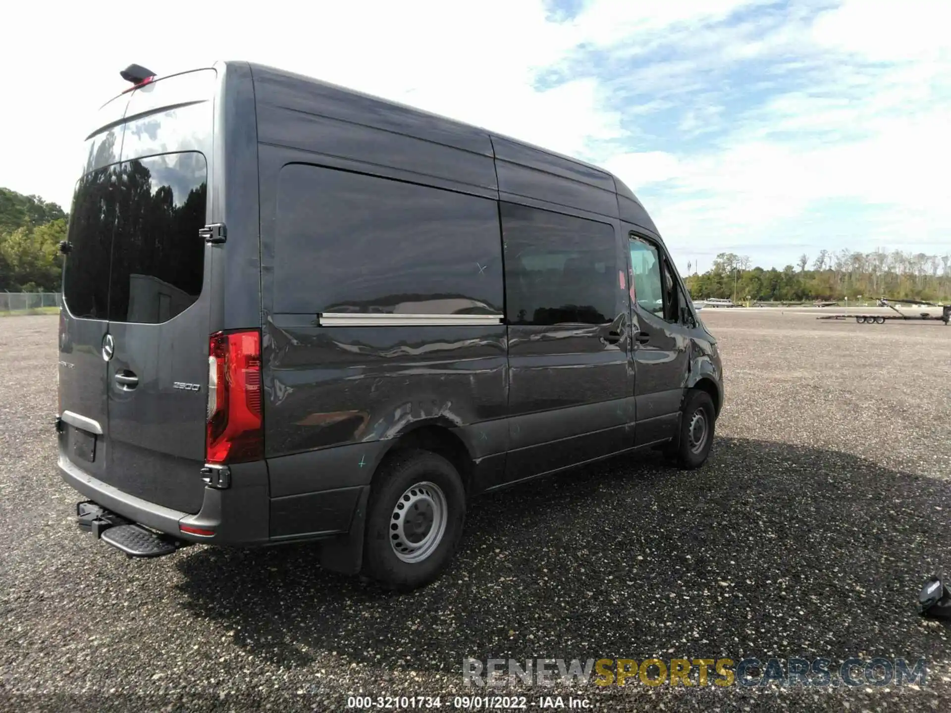 4 Фотография поврежденного автомобиля W1W4DBHY0MT072563 MERCEDES-BENZ SPRINTER VAN 2021