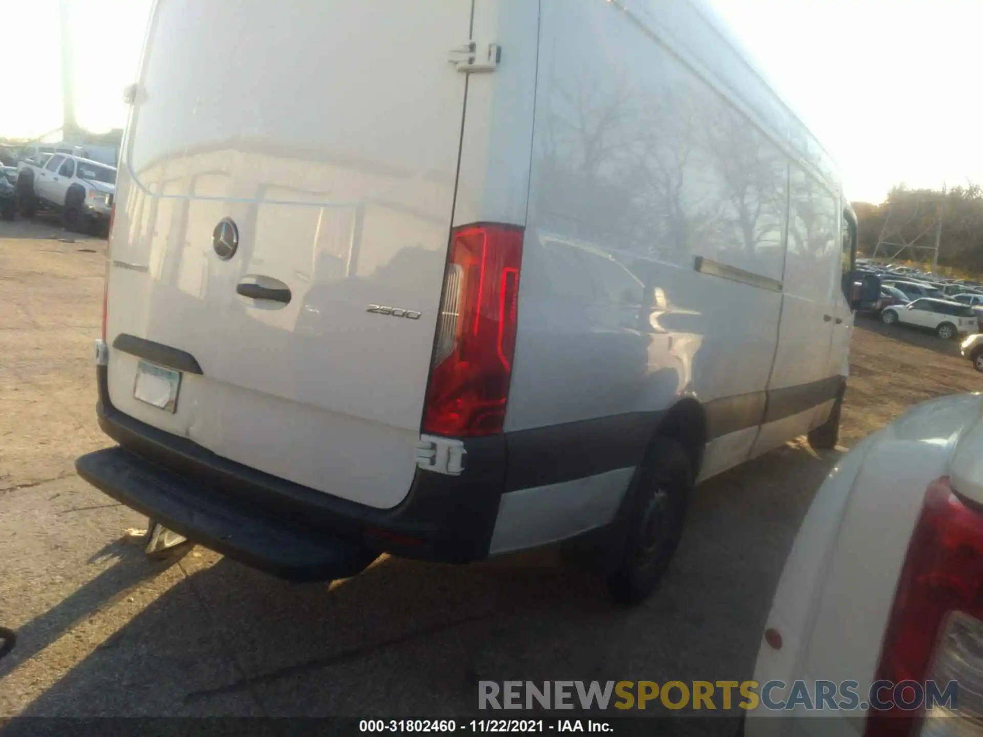 4 Photograph of a damaged car W1W4DCHY5MT050161 MERCEDES-BENZ SPRINTER VAN 2021