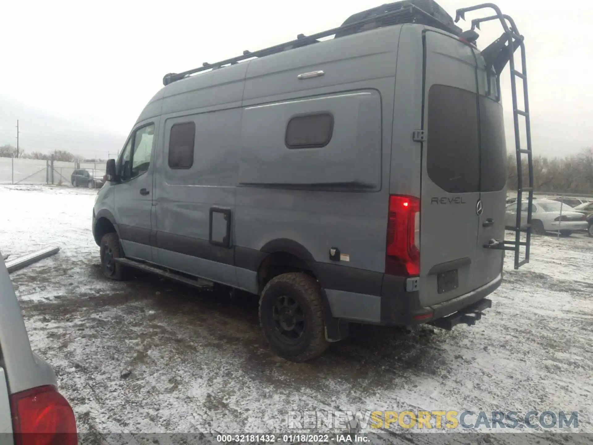 3 Фотография поврежденного автомобиля W1W4EBVY5LP304261 MERCEDES-BENZ SPRINTER VAN 2022