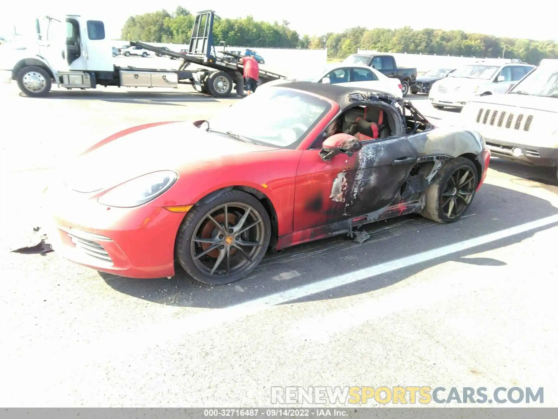 2 Photograph of a damaged car WP0CA2A82KS211492 PORSCHE 718 BOXSTER 2019