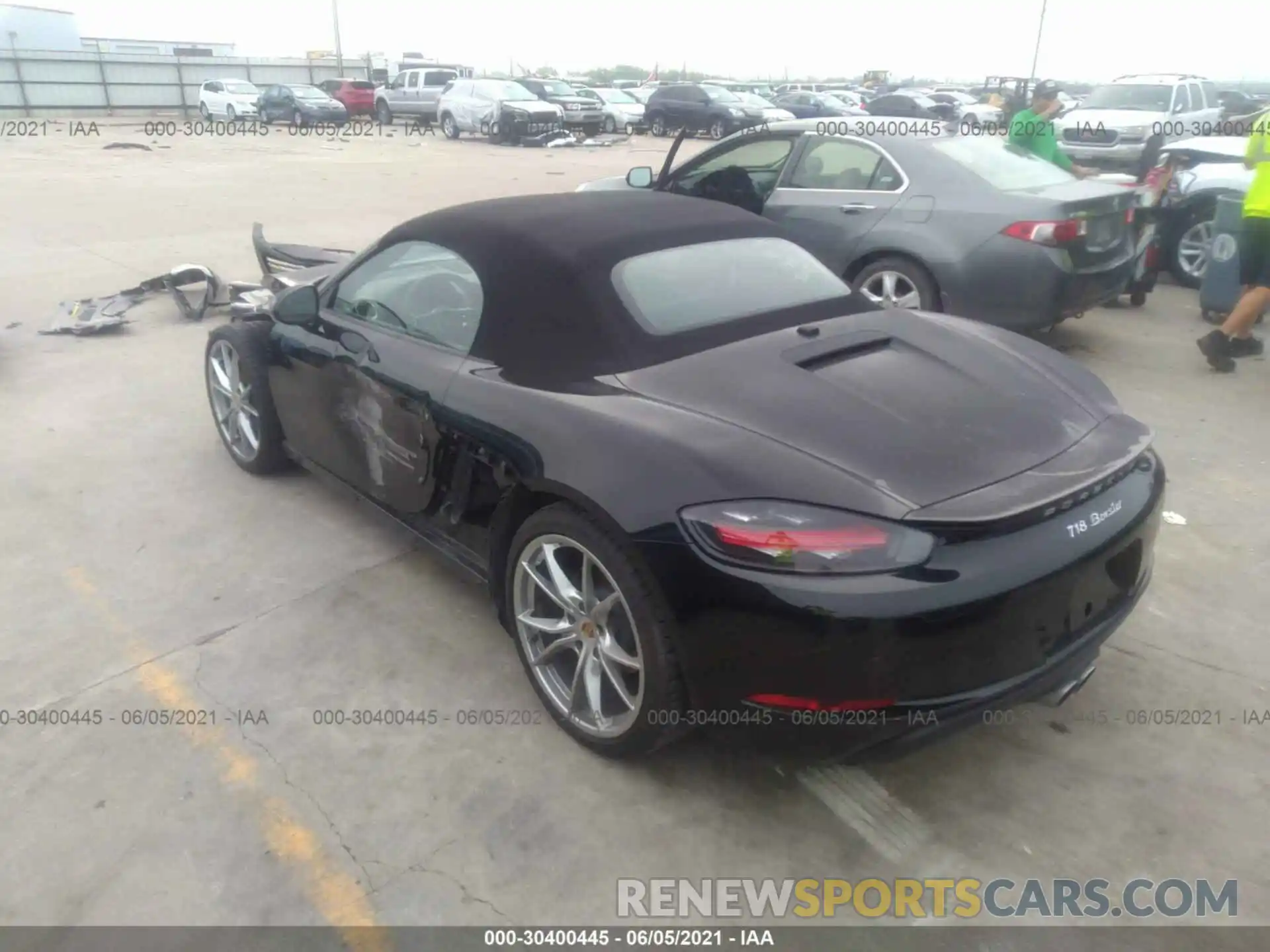 3 Фотография поврежденного автомобиля WP0CA2A86KS211379 PORSCHE 718 BOXSTER 2019