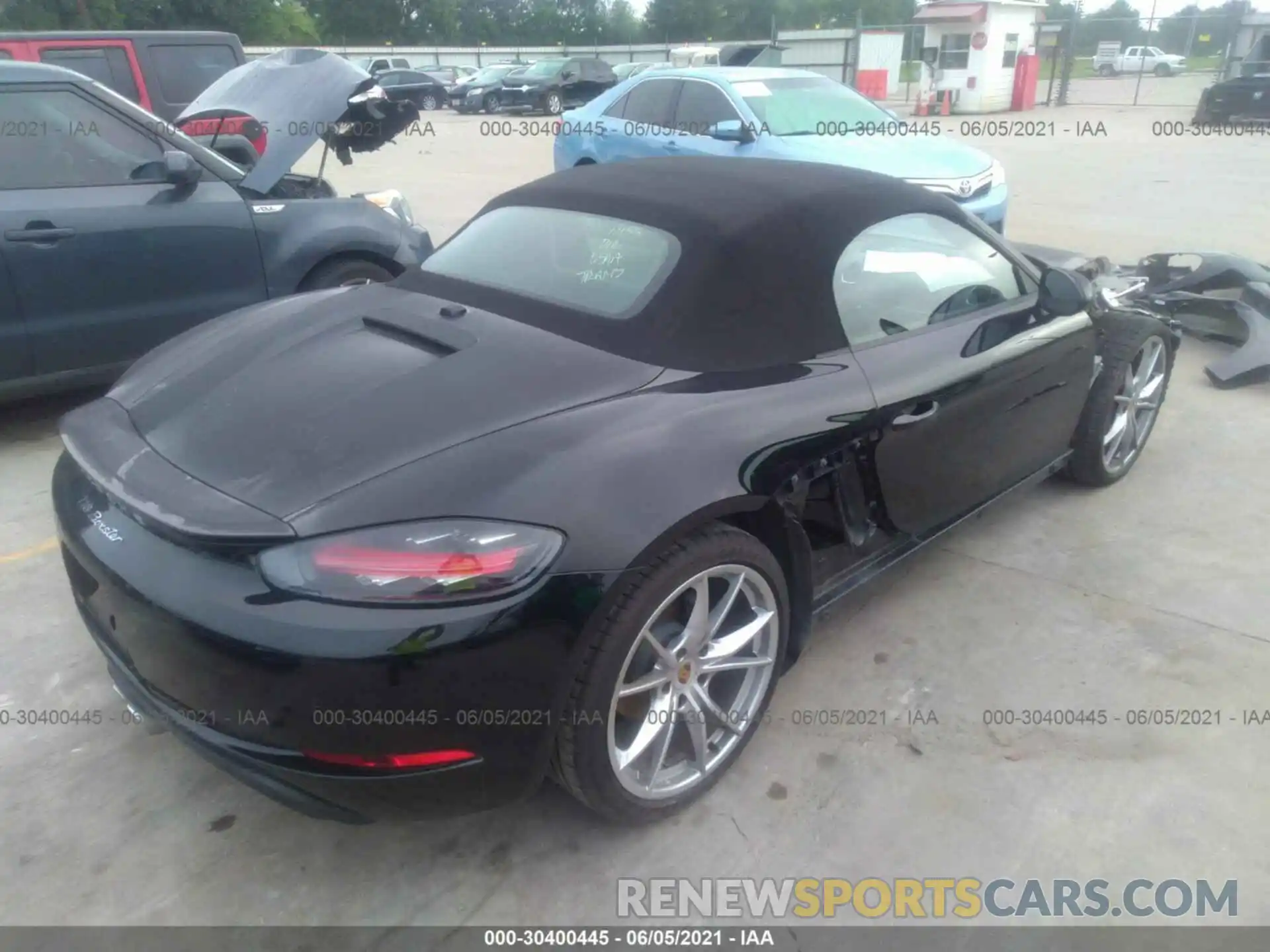 4 Фотография поврежденного автомобиля WP0CA2A86KS211379 PORSCHE 718 BOXSTER 2019