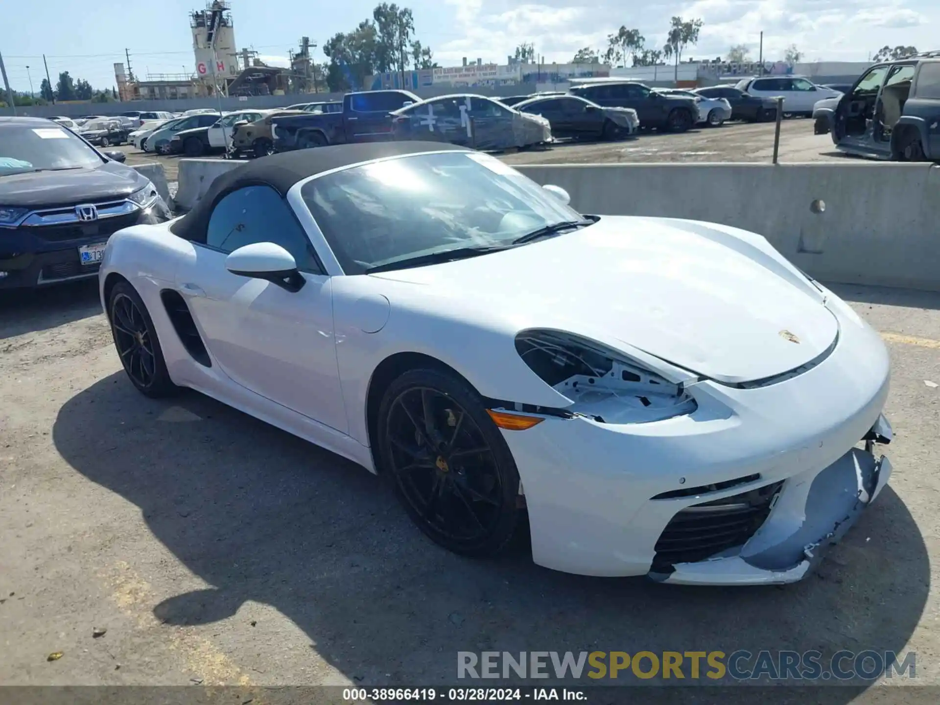 1 Photograph of a damaged car WP0CA2A89KS211313 PORSCHE 718 BOXSTER 2019