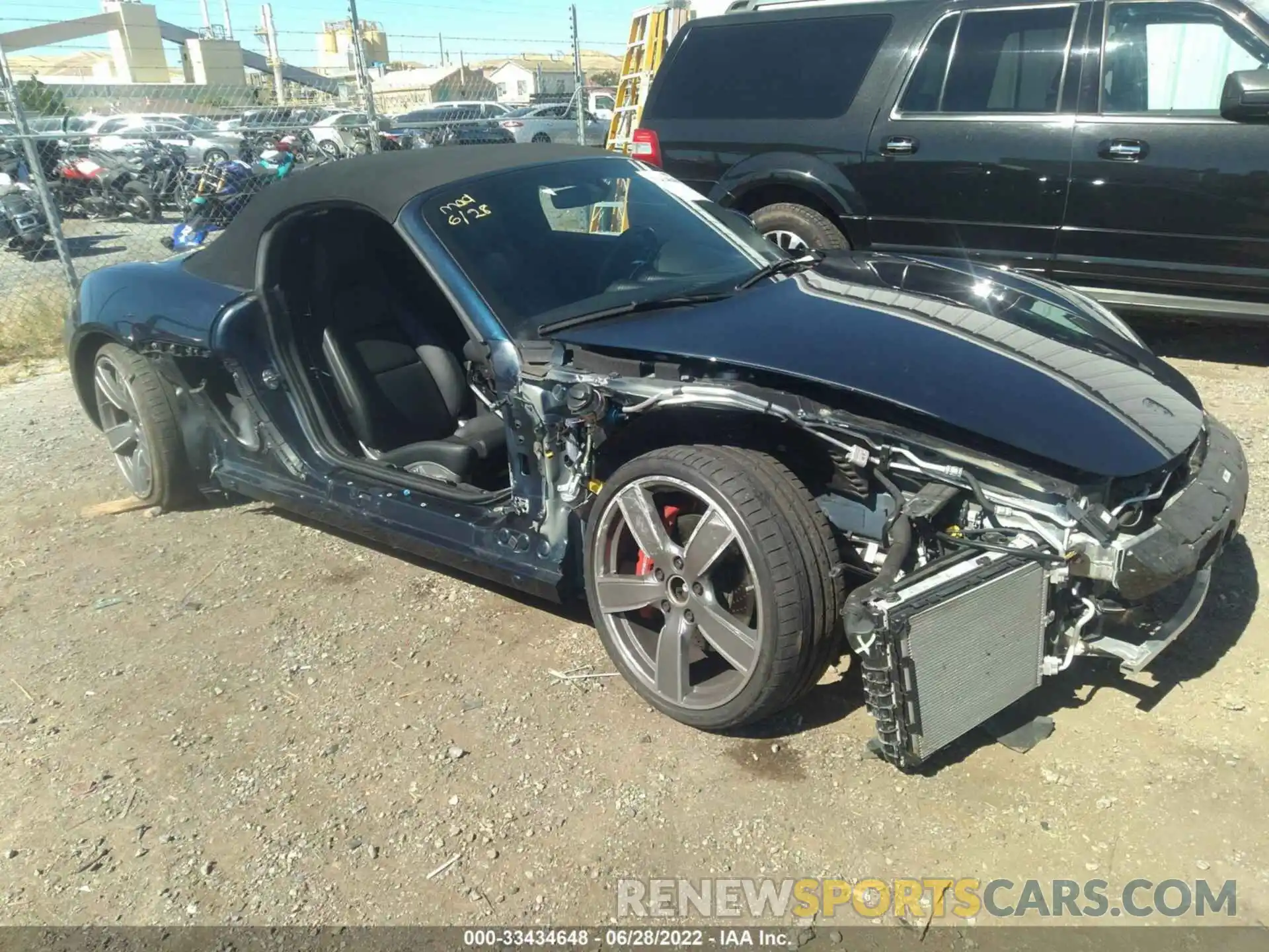 6 Photograph of a damaged car WP0CB2A82KS228709 PORSCHE 718 BOXSTER 2019