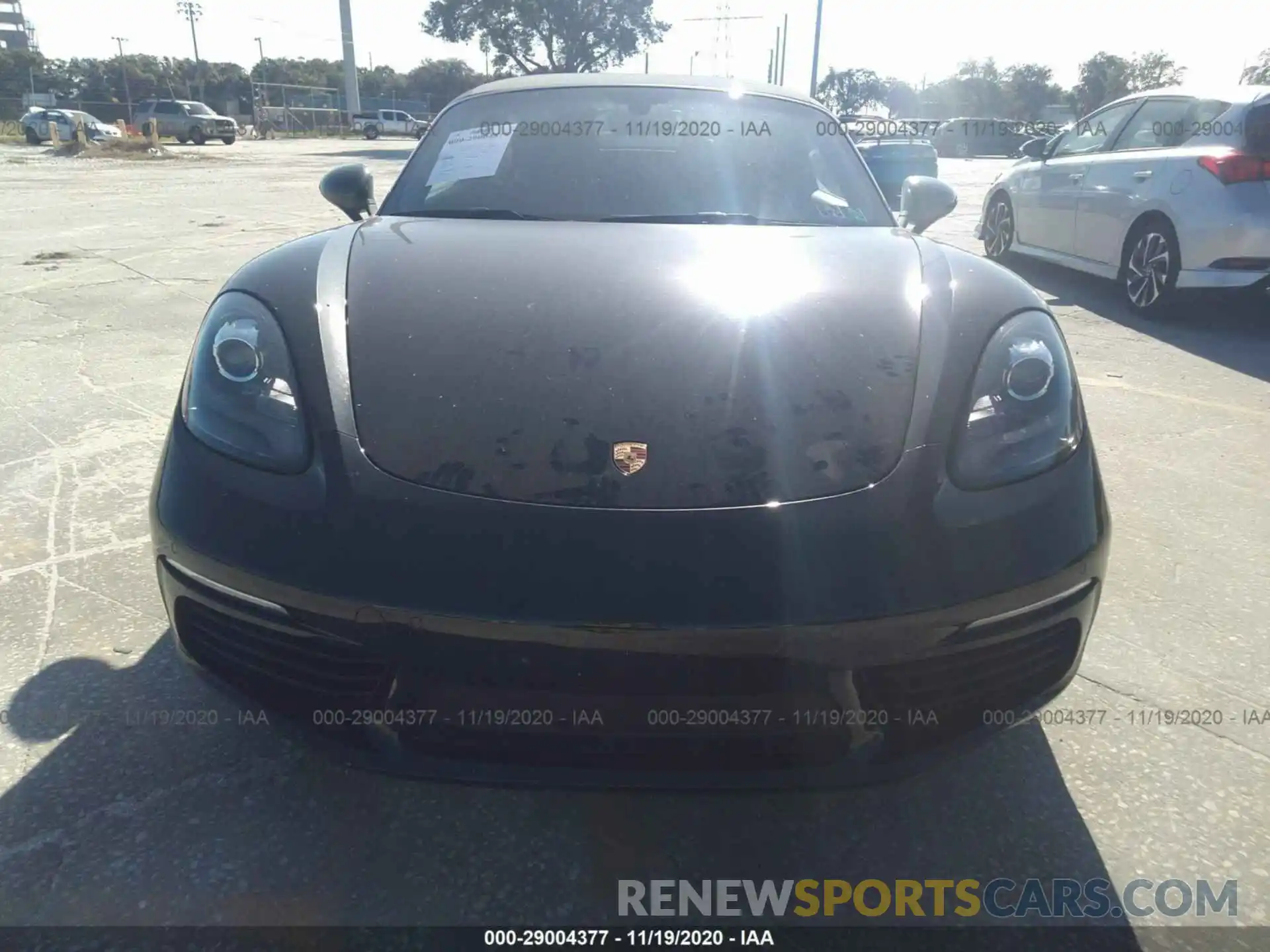 6 Photograph of a damaged car WP0CB2A85KS228493 PORSCHE 718 BOXSTER 2019