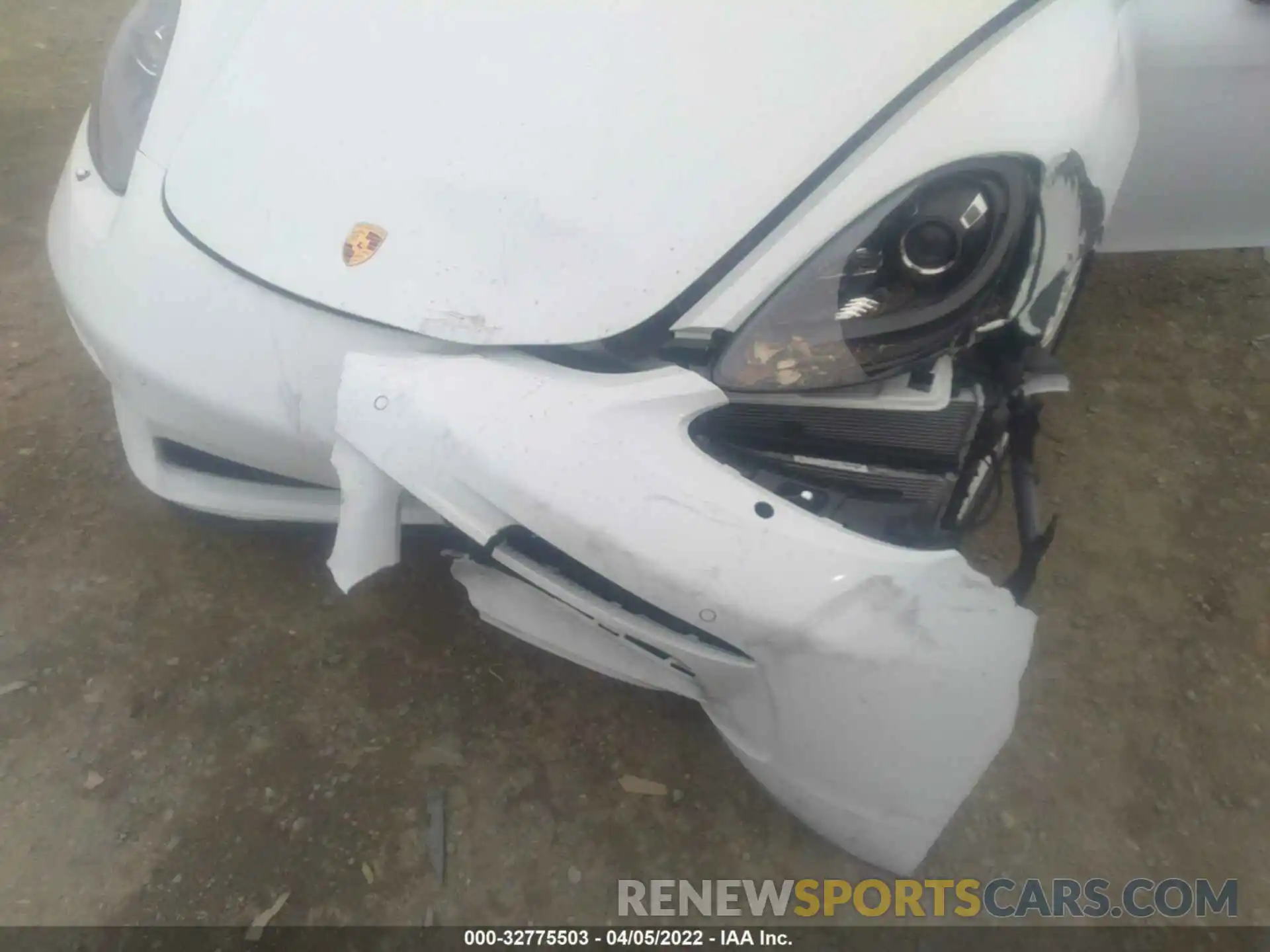 6 Photograph of a damaged car WP0CB2A87KS228530 PORSCHE 718 BOXSTER 2019