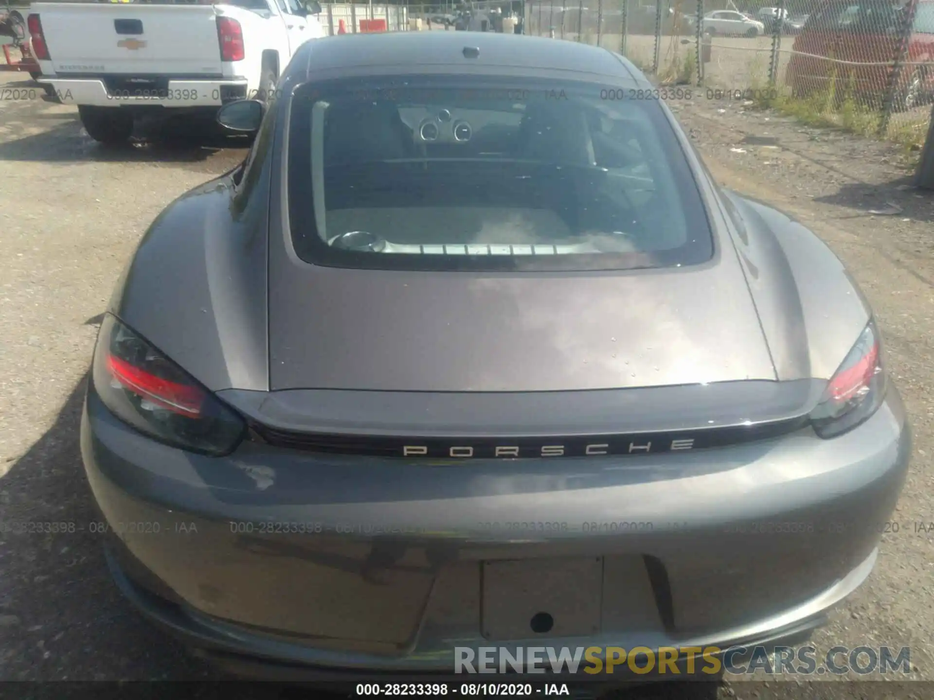 8 Photograph of a damaged car WP0AA2A83KS261227 PORSCHE 718 CAYMAN 2019