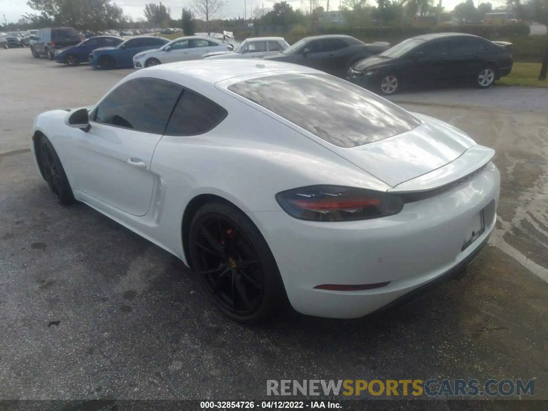 3 Фотография поврежденного автомобиля WP0AA2A85LK260906 PORSCHE 718 CAYMAN 2020