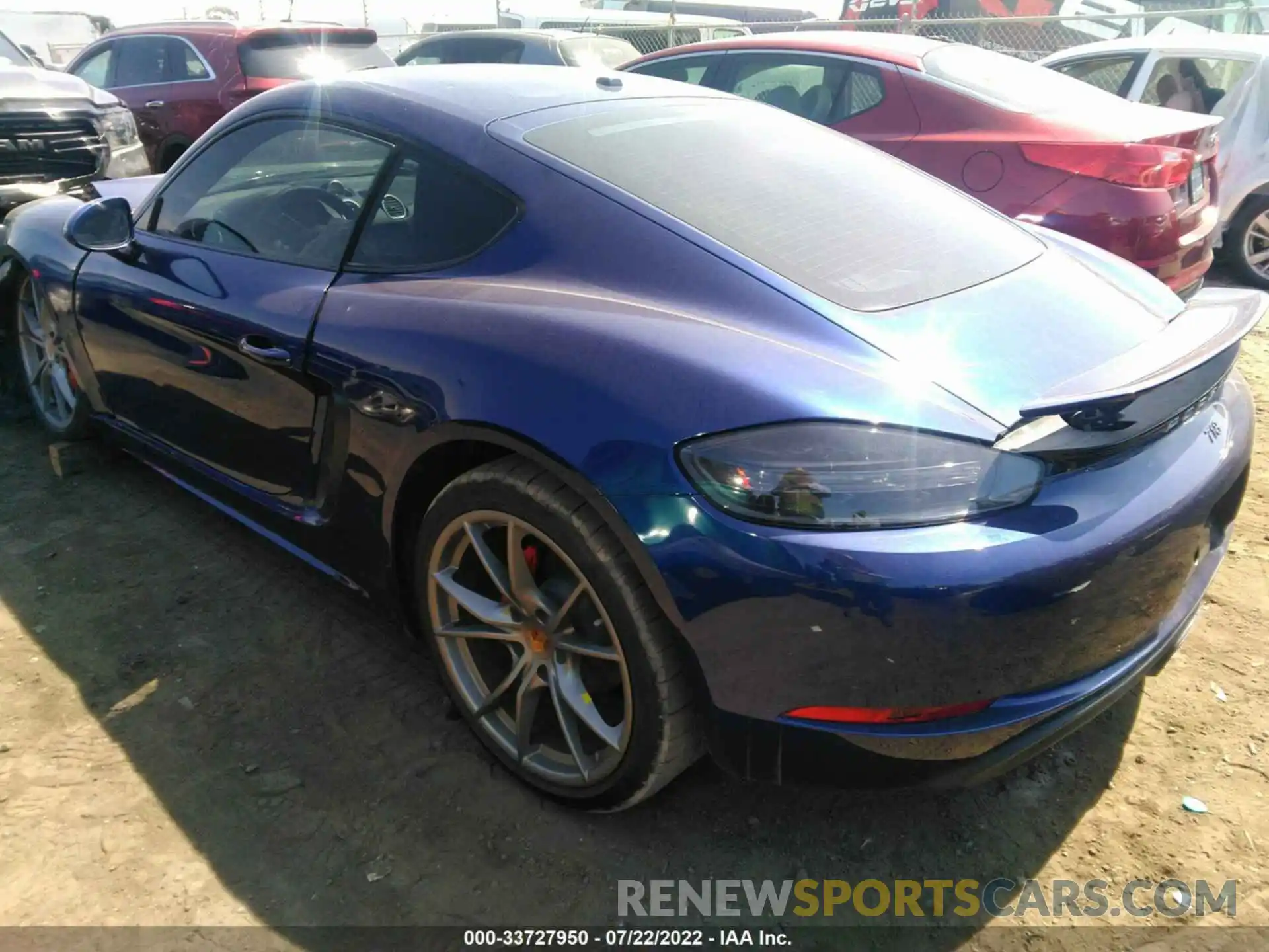 3 Photograph of a damaged car WP0AB2A81LS275089 PORSCHE 718 CAYMAN 2020