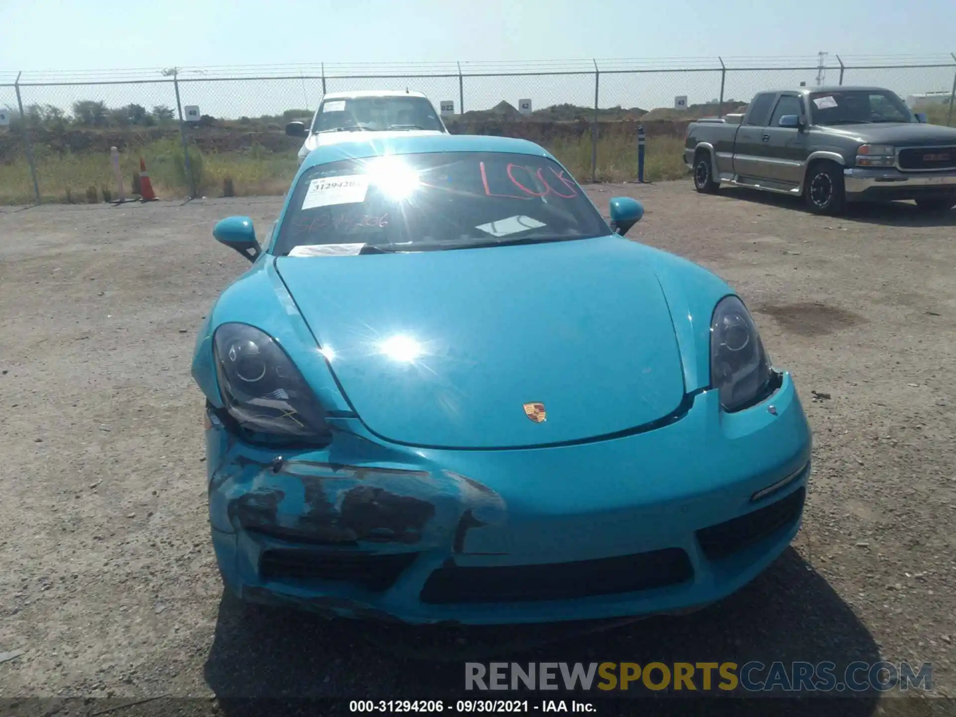 6 Photograph of a damaged car WP0AB2A82LK275117 PORSCHE 718 CAYMAN 2020