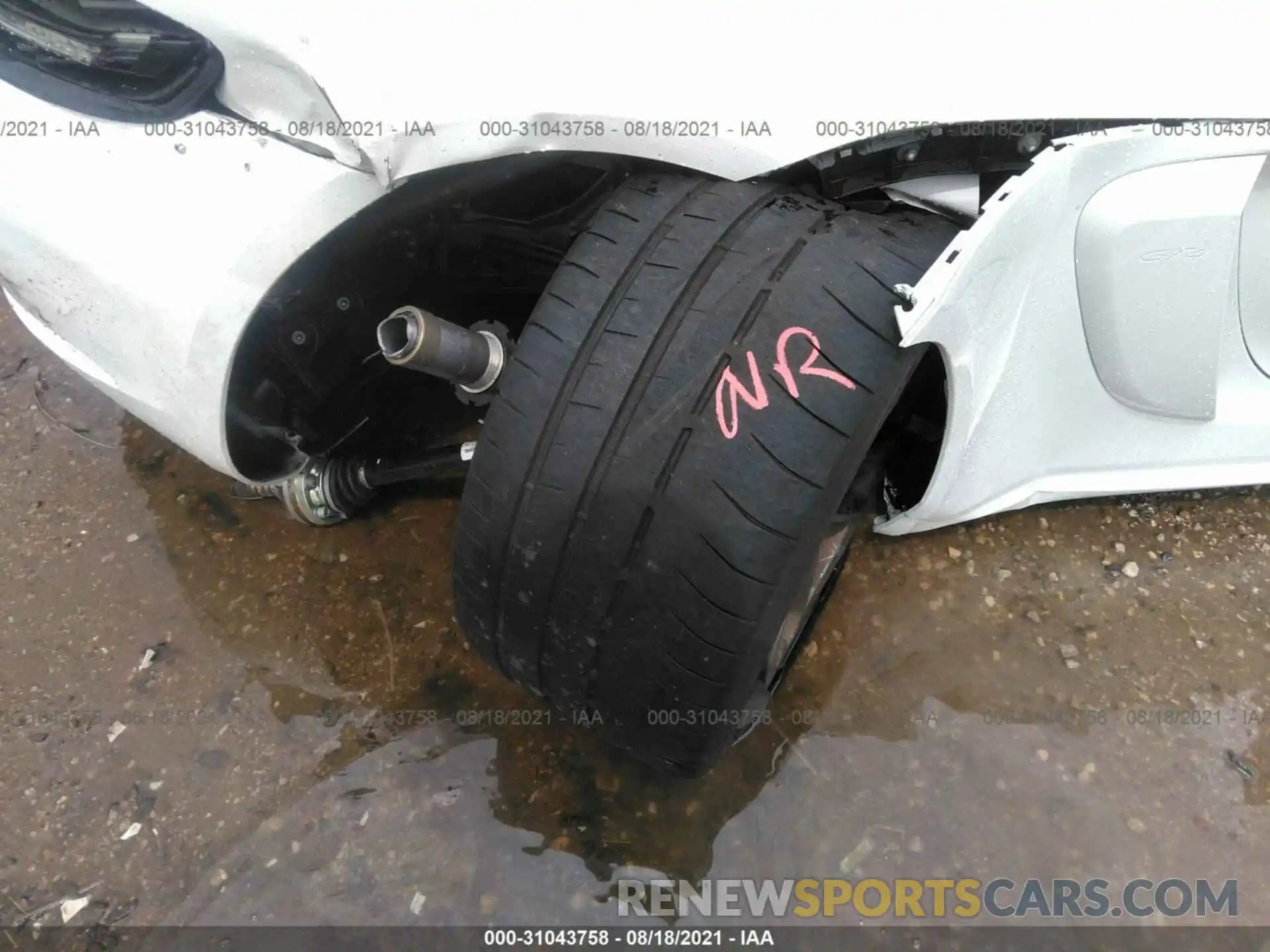 15 Photograph of a damaged car WP0AC2A81LS289250 PORSCHE 718 CAYMAN 2020