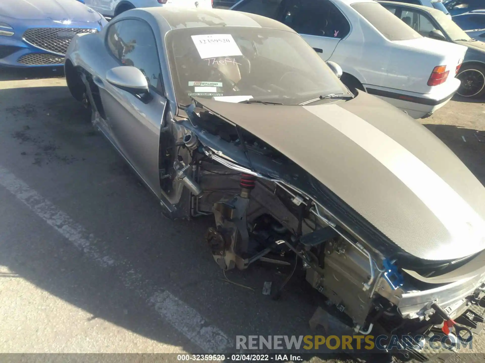 1 Photograph of a damaged car WP0AC2A82LK289466 PORSCHE 718 CAYMAN 2020