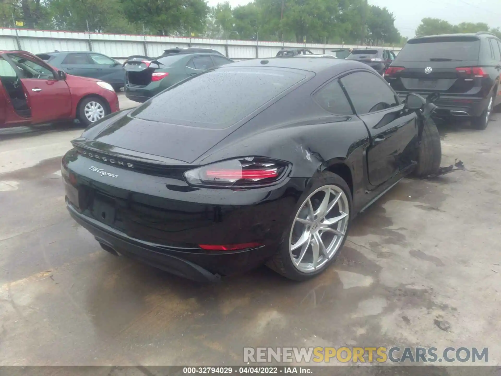 4 Photograph of a damaged car WP0AA2A85MS260454 PORSCHE 718 CAYMAN 2021