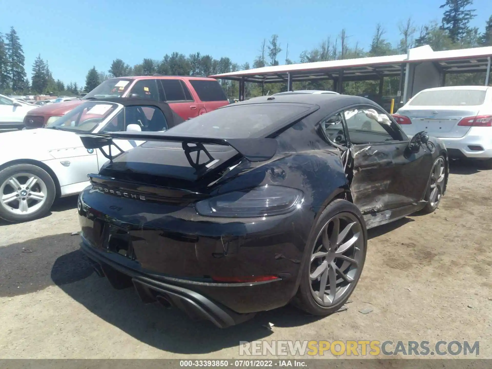 4 Photograph of a damaged car WP0AC2A81MK289072 PORSCHE 718 CAYMAN 2021