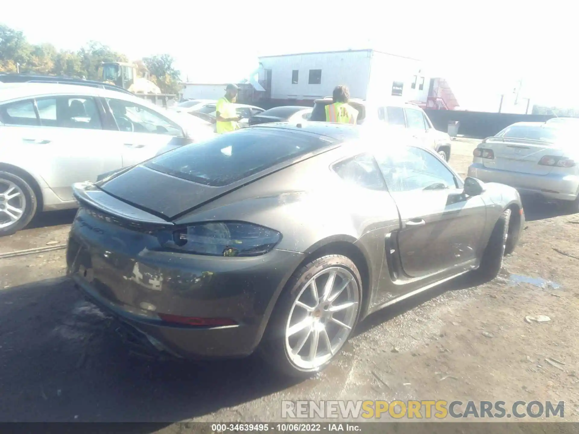 4 Фотография поврежденного автомобиля WP0AD2A83NS268108 PORSCHE 718 CAYMAN 2022