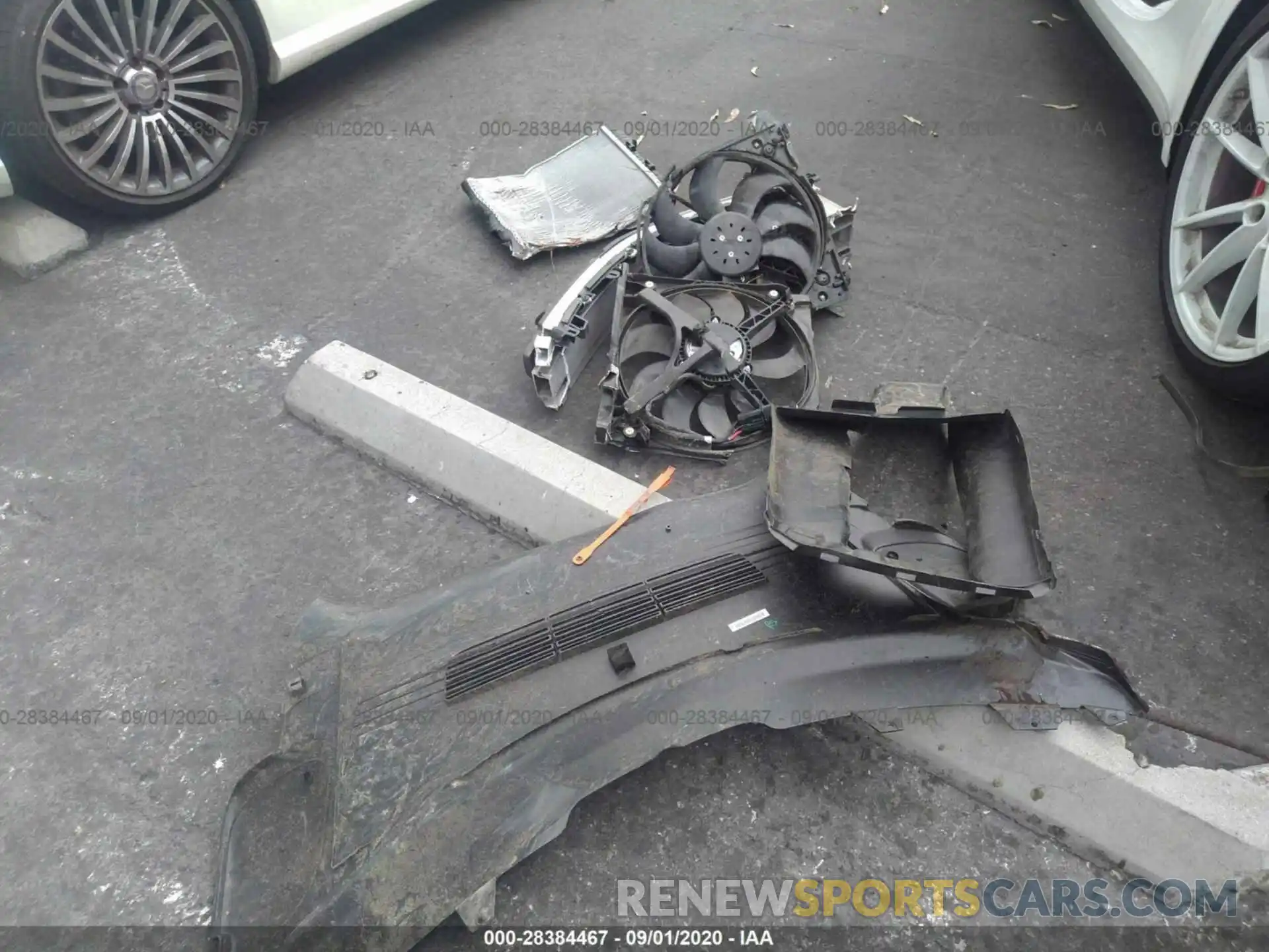 11 Photograph of a damaged car WP0AB2A91LS229447 PORSCHE 911 2020