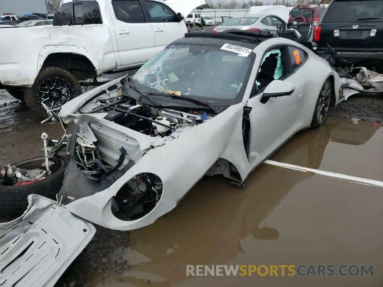 2 Photograph of a damaged car WP0AB2A98LS225265 PORSCHE 911 2020