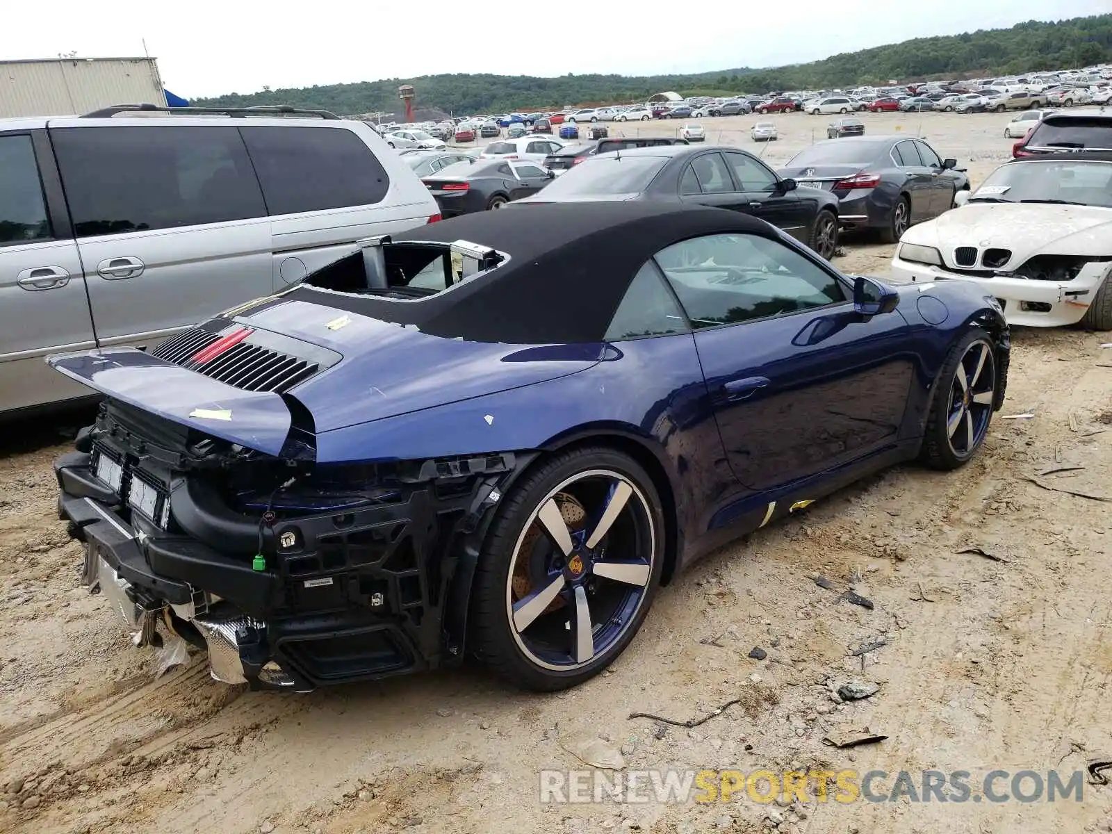 4 Photograph of a damaged car WP0CA2A99LS251837 PORSCHE 911 2020