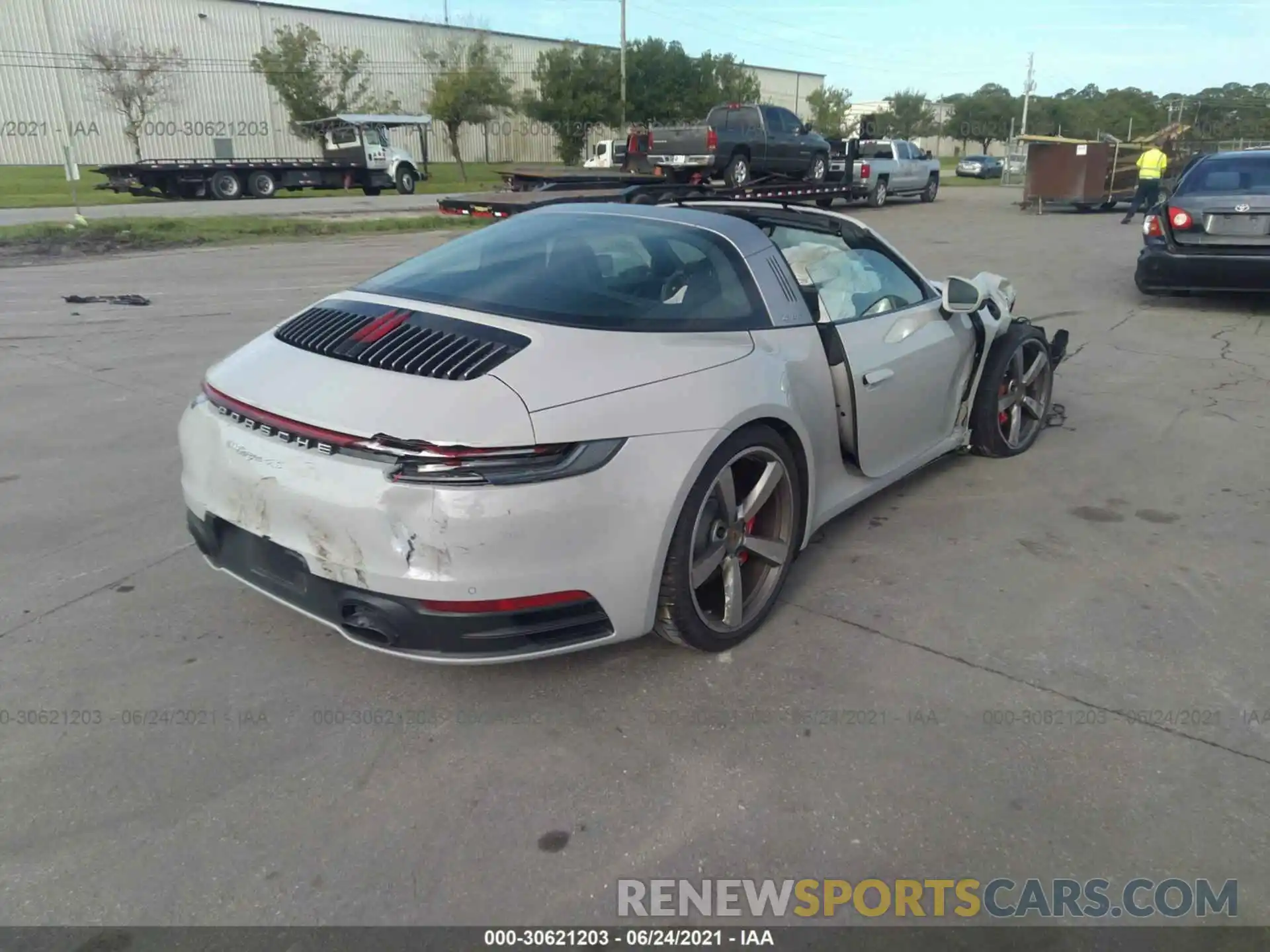 4 Photograph of a damaged car WP0BB2A95MS235371 PORSCHE 911 2021