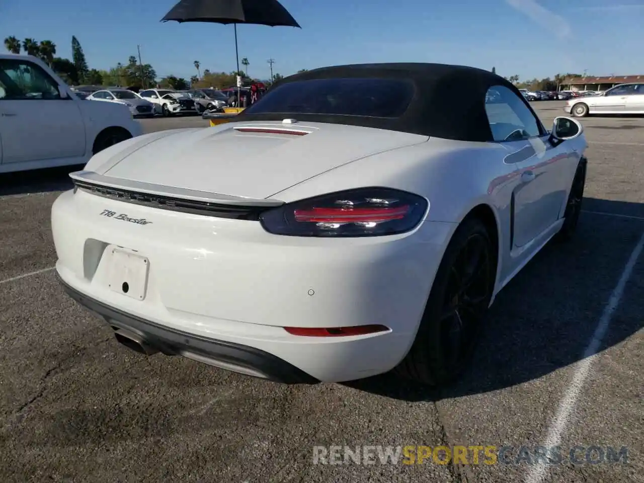 4 Photograph of a damaged car WP0CA2A80KS211409 PORSCHE BOXSTER 2019