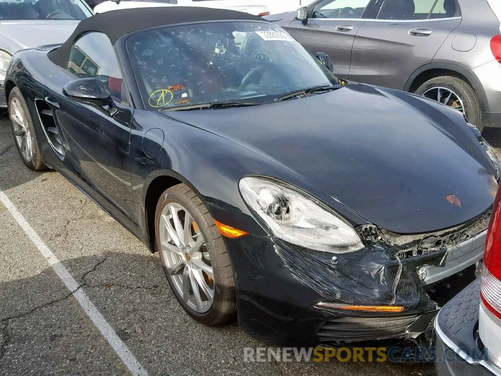 1 Photograph of a damaged car WP0CA2A82KS210066 PORSCHE BOXSTER 2019