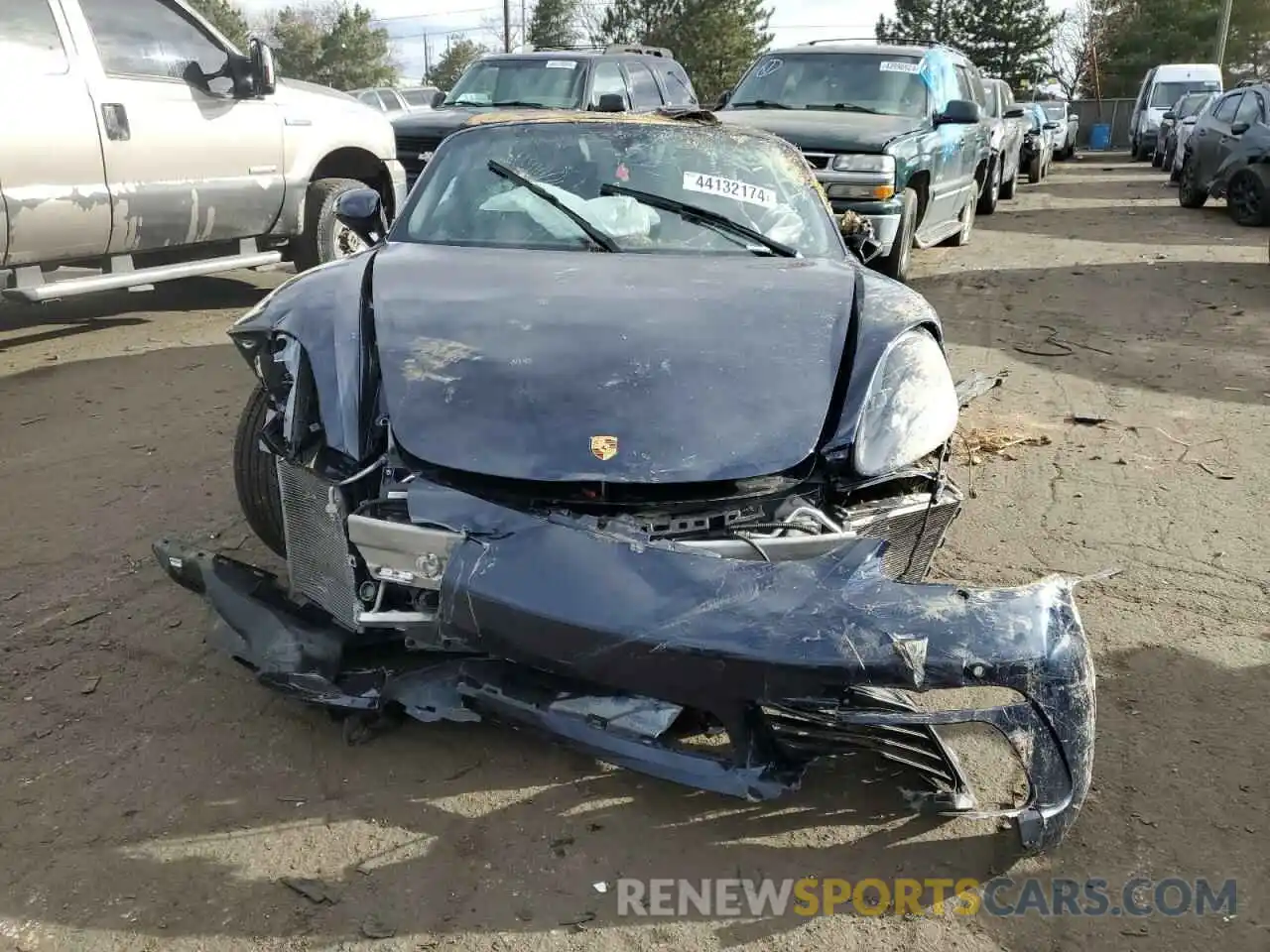 5 Photograph of a damaged car WP0CA2A82KS210732 PORSCHE BOXSTER 2019
