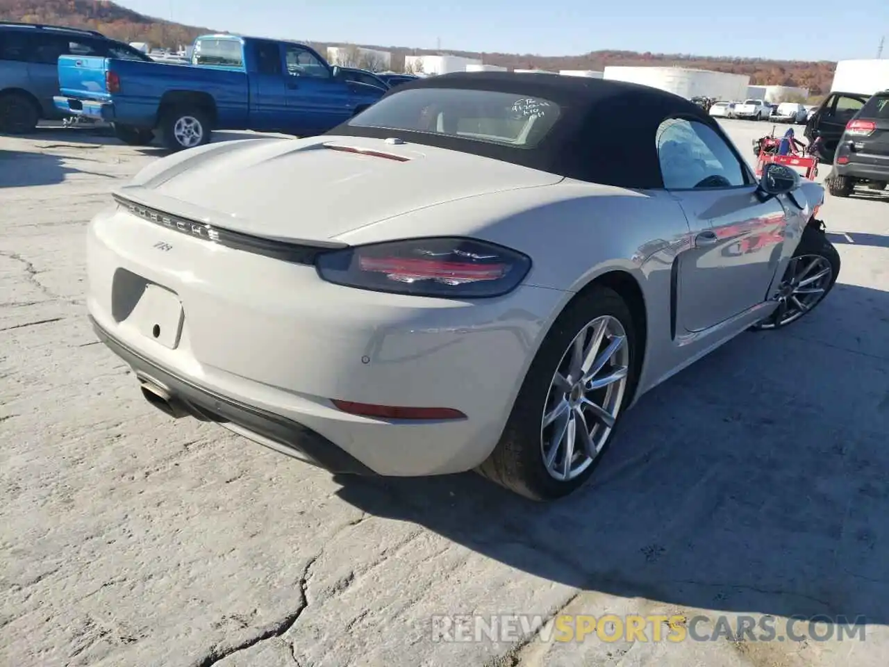 4 Photograph of a damaged car WP0CA2A86KS210653 PORSCHE BOXSTER 2019