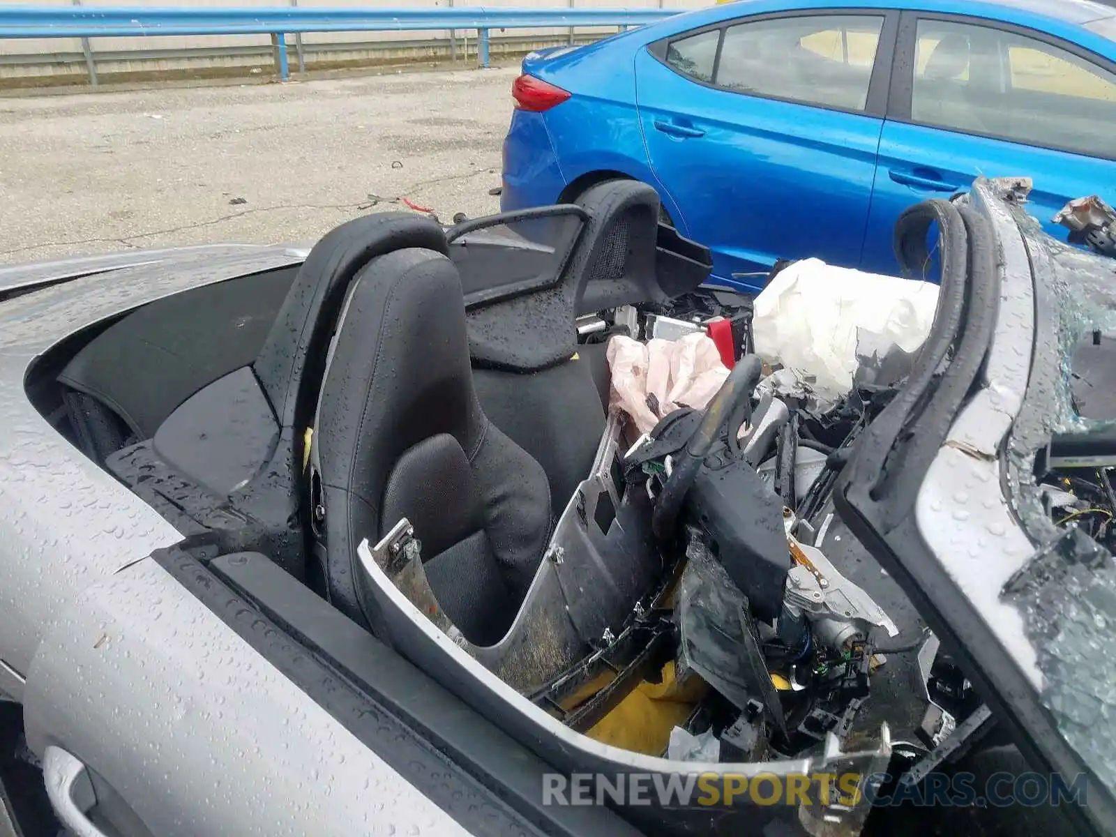 6 Photograph of a damaged car WP0CB2A80KS228174 PORSCHE BOXSTER 2019