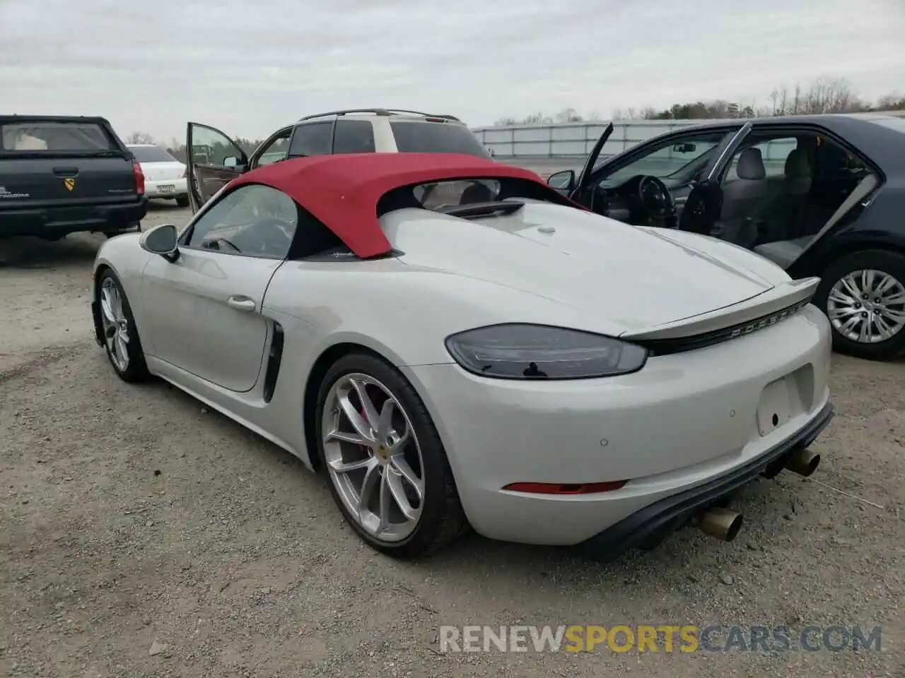 3 Photograph of a damaged car WP0CC2A84MS240215 PORSCHE BOXSTER 2021