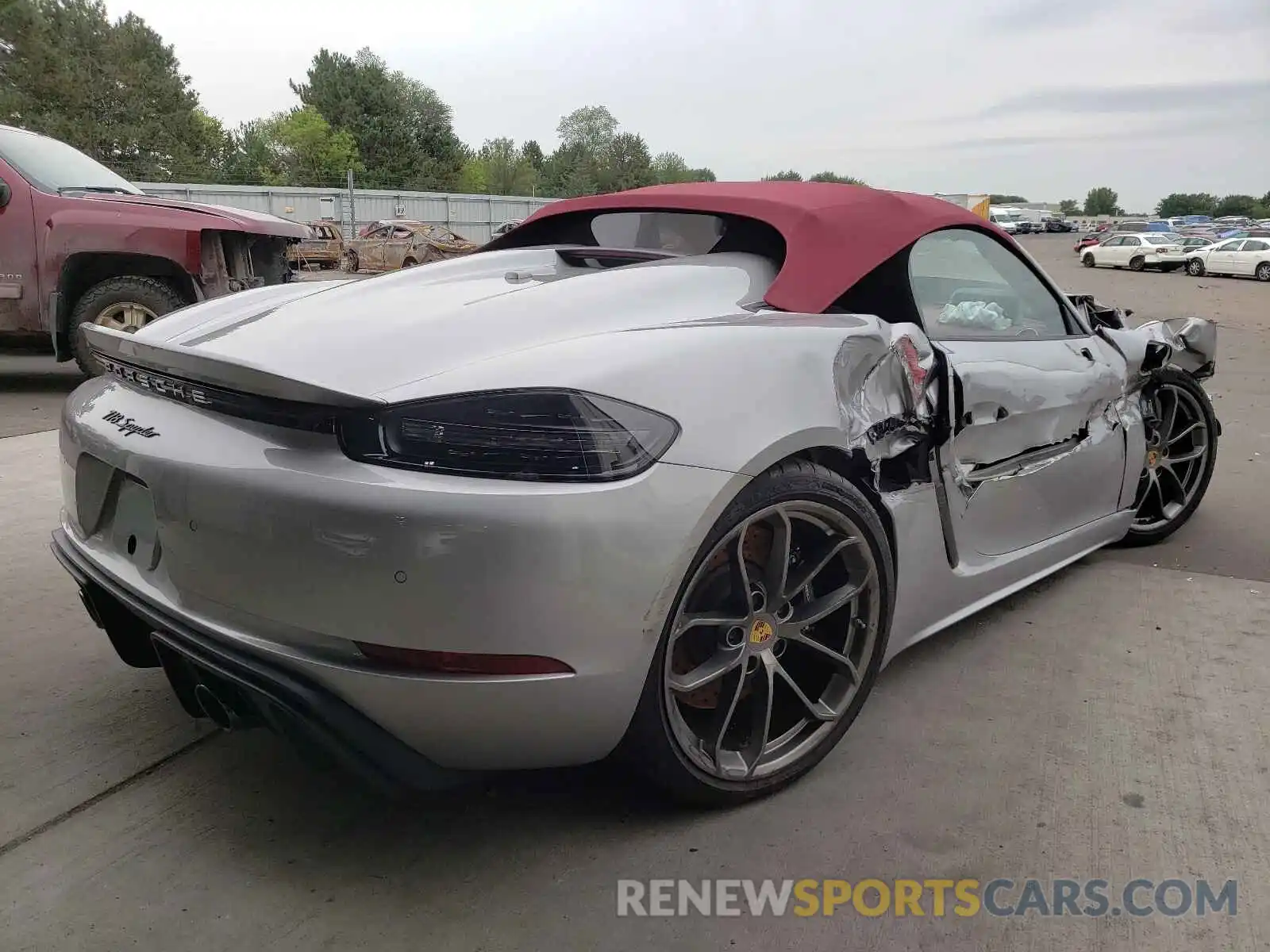 4 Photograph of a damaged car WP0CC2A89MS240419 PORSCHE BOXSTER 2021