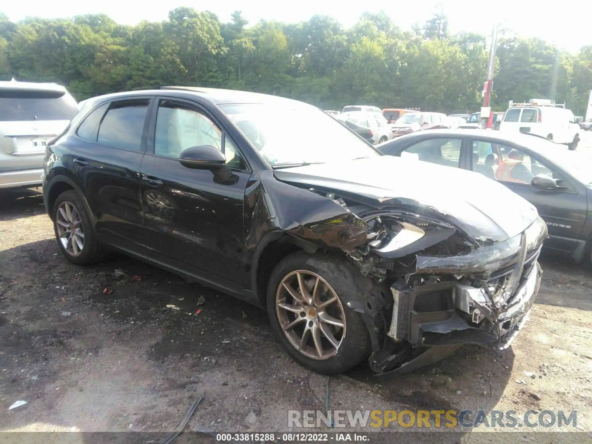 1 Photograph of a damaged car WP1AA2AY0KDA00639 PORSCHE CAYENNE 2019