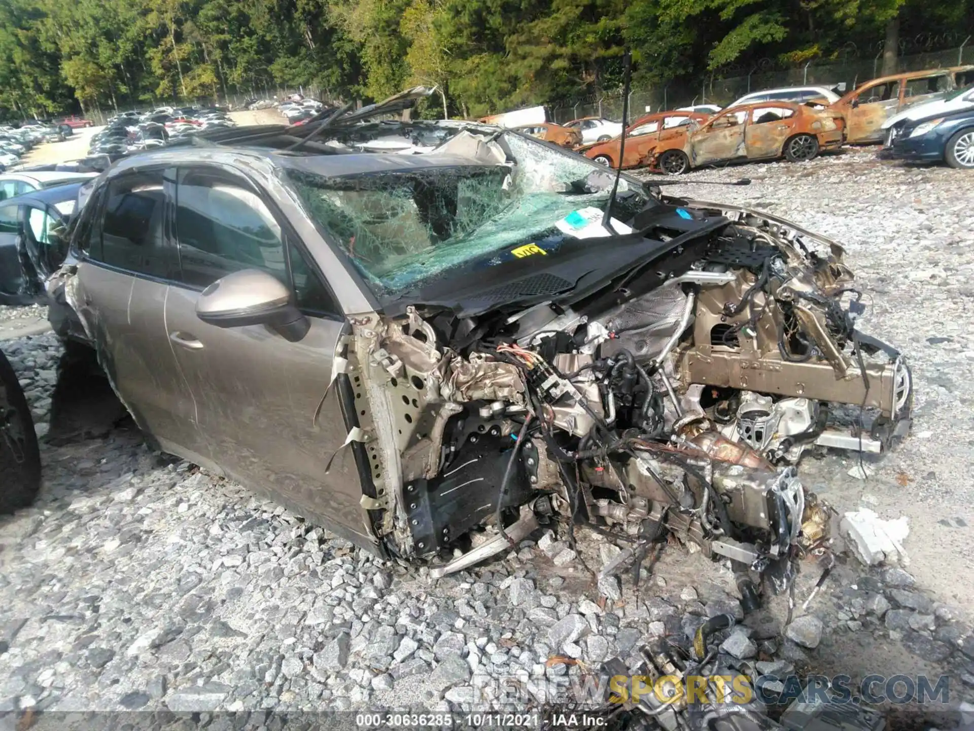 1 Photograph of a damaged car WP1AA2AY1KDA17305 PORSCHE CAYENNE 2019