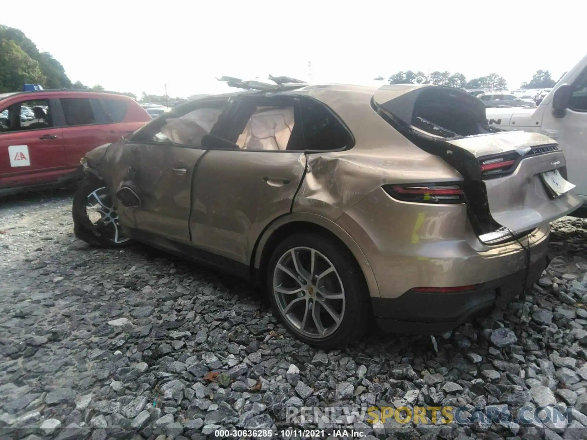 3 Photograph of a damaged car WP1AA2AY1KDA17305 PORSCHE CAYENNE 2019