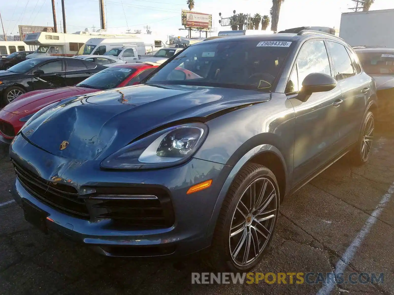 2 Фотография поврежденного автомобиля WP1AA2AY1KDA17806 PORSCHE CAYENNE 2019