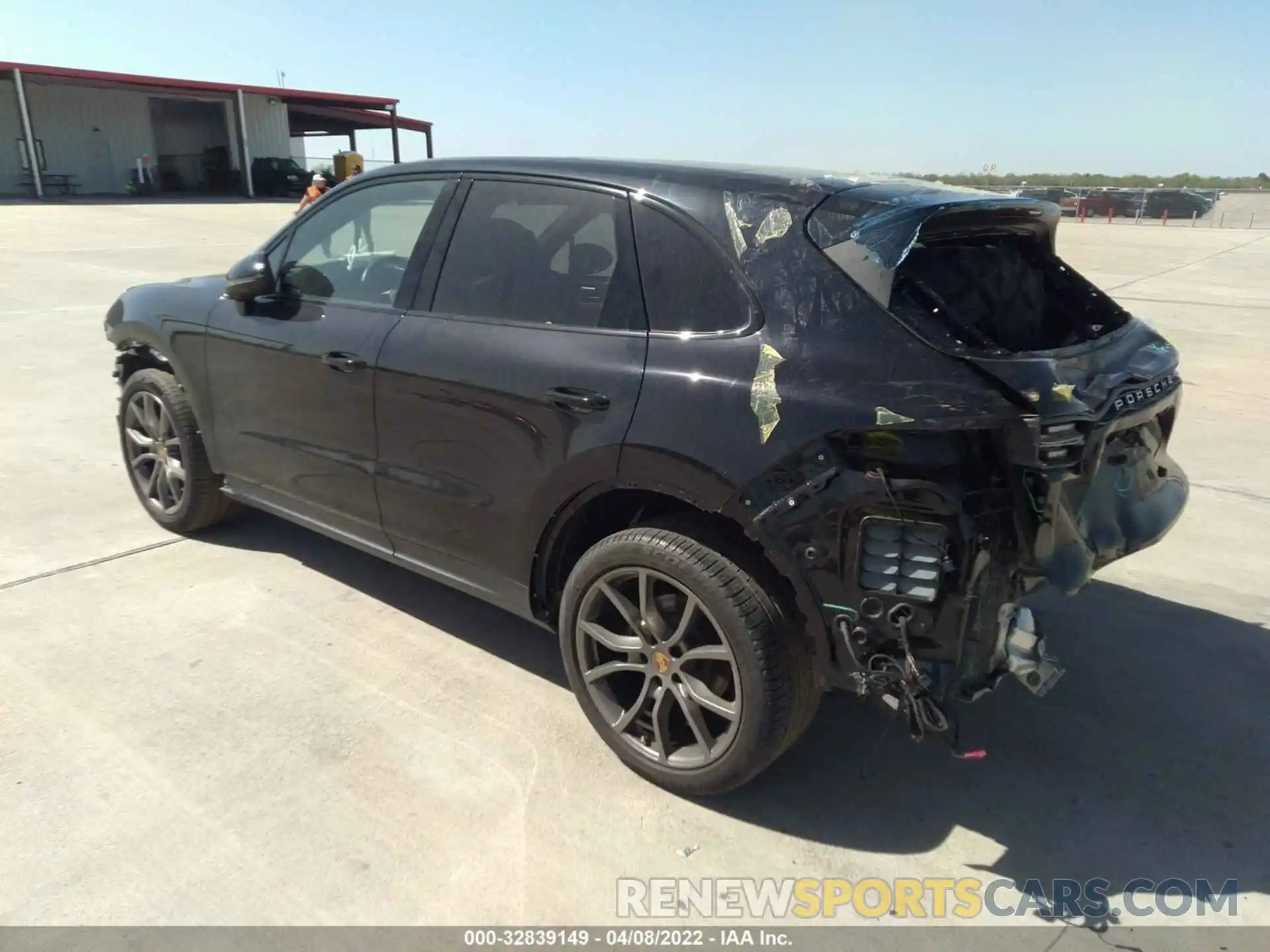 3 Фотография поврежденного автомобиля WP1AA2AY2KDA04238 PORSCHE CAYENNE 2019